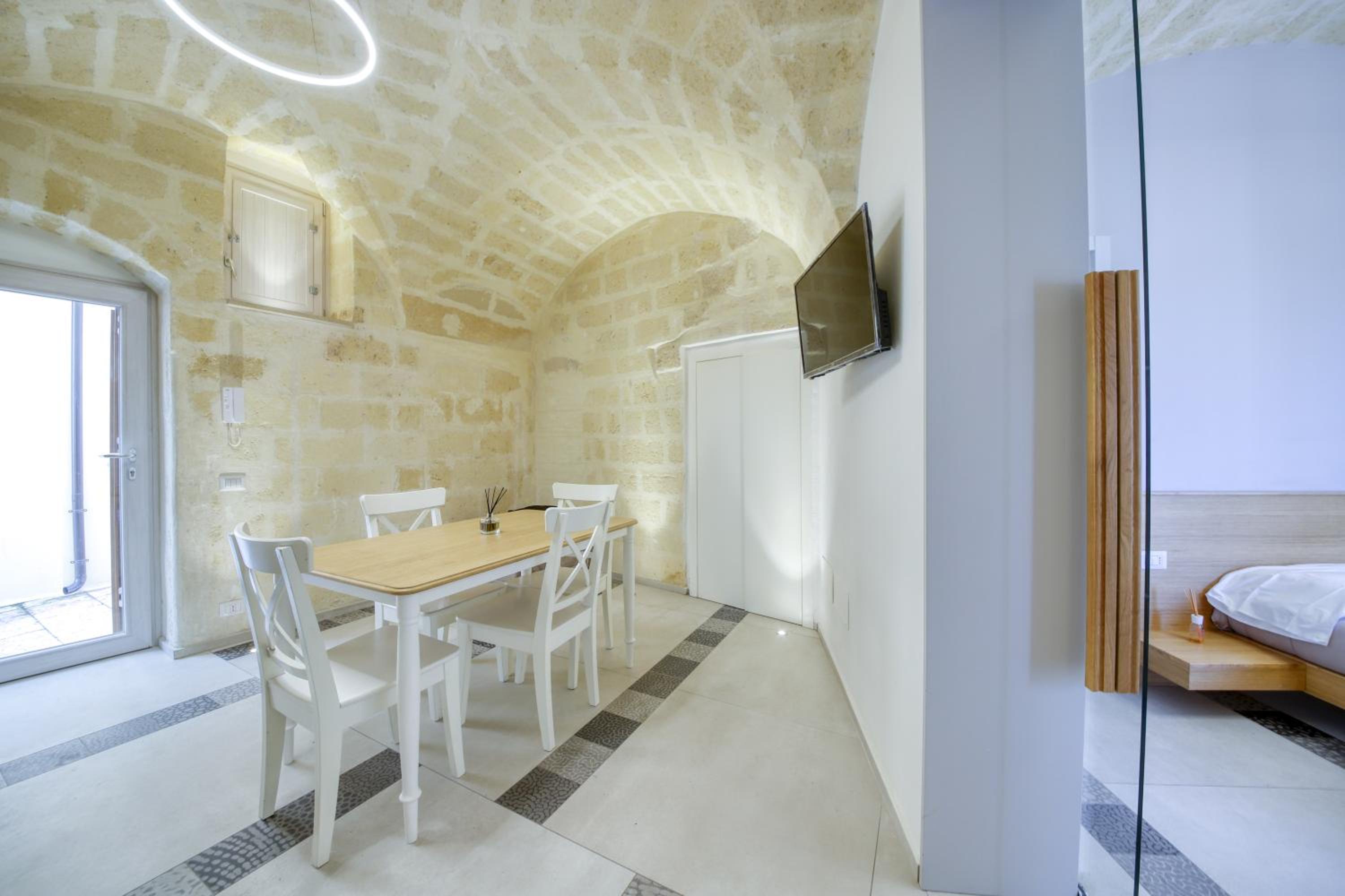 Apartment - Ground Floor photo 3