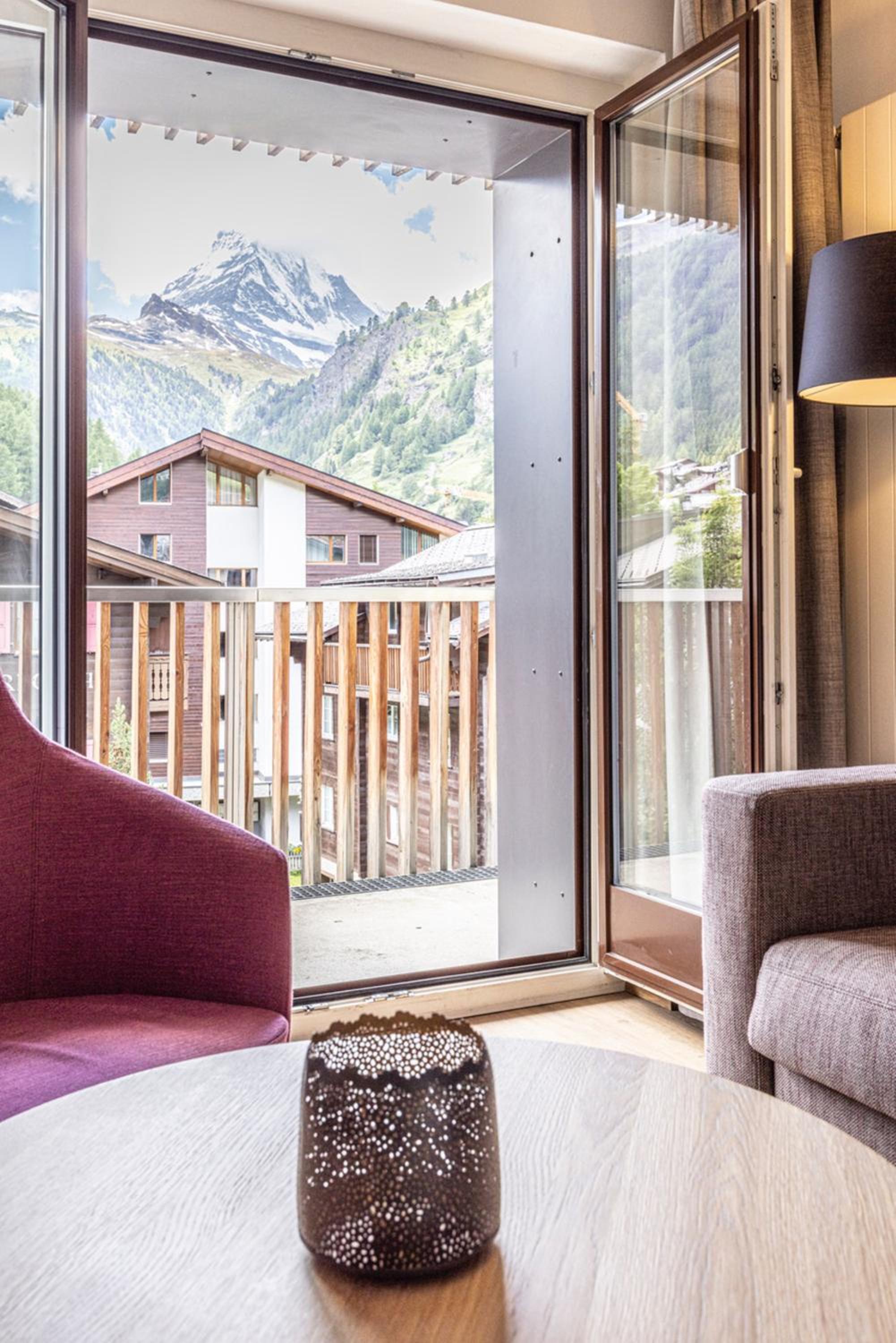 Superior Double Room with Matterhorn view - Photo 11