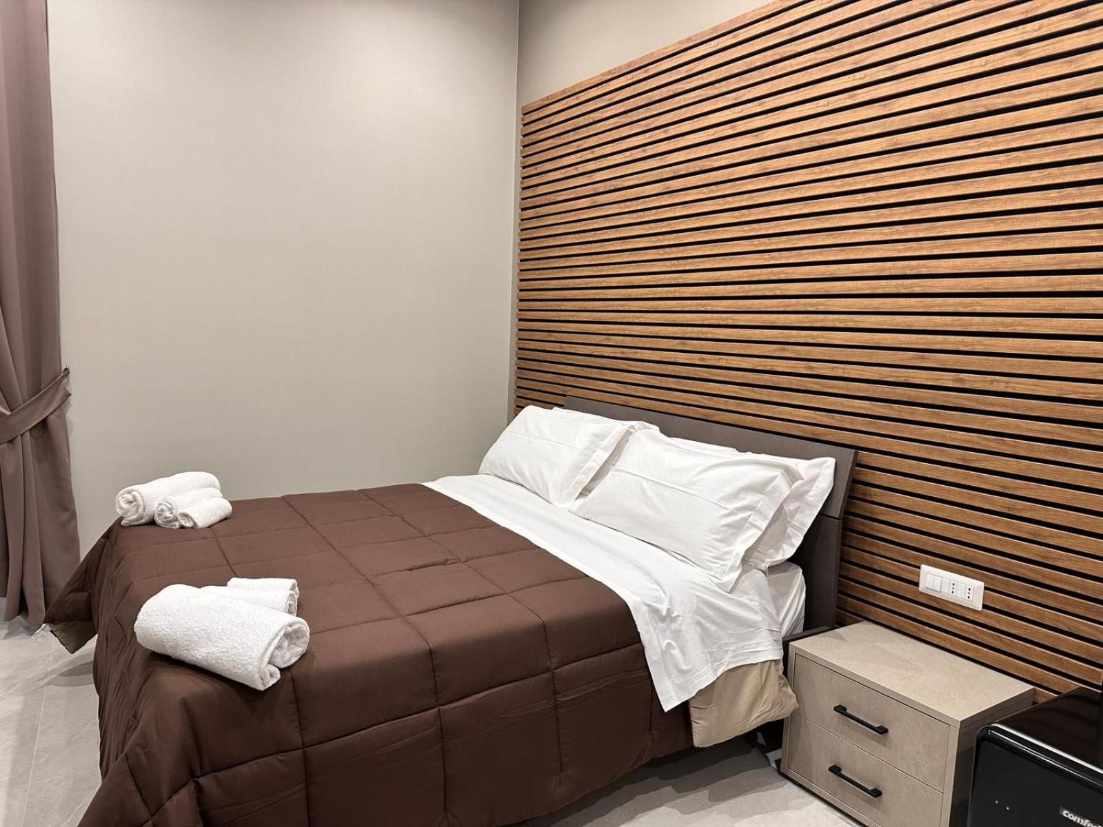 Deluxe Double Room (2 Adults + 1 Child)