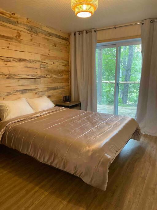 Two-Bedroom House photo 3