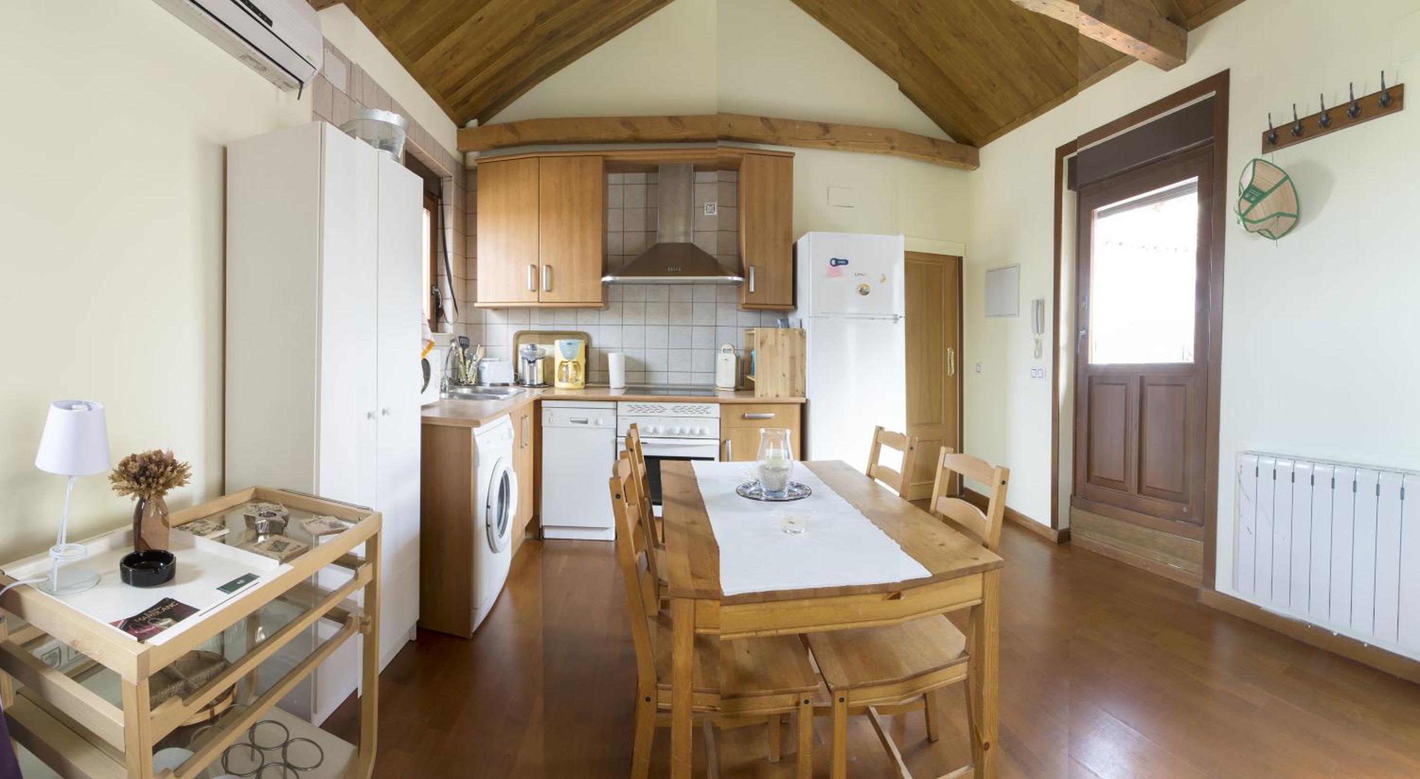Penthouse Apartment - Photo 4