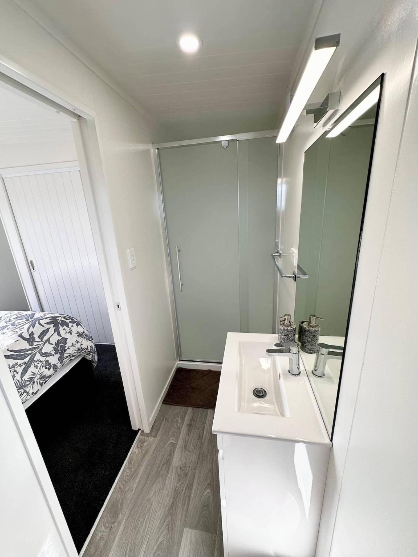 Two-Bedroom Cottage photo 3