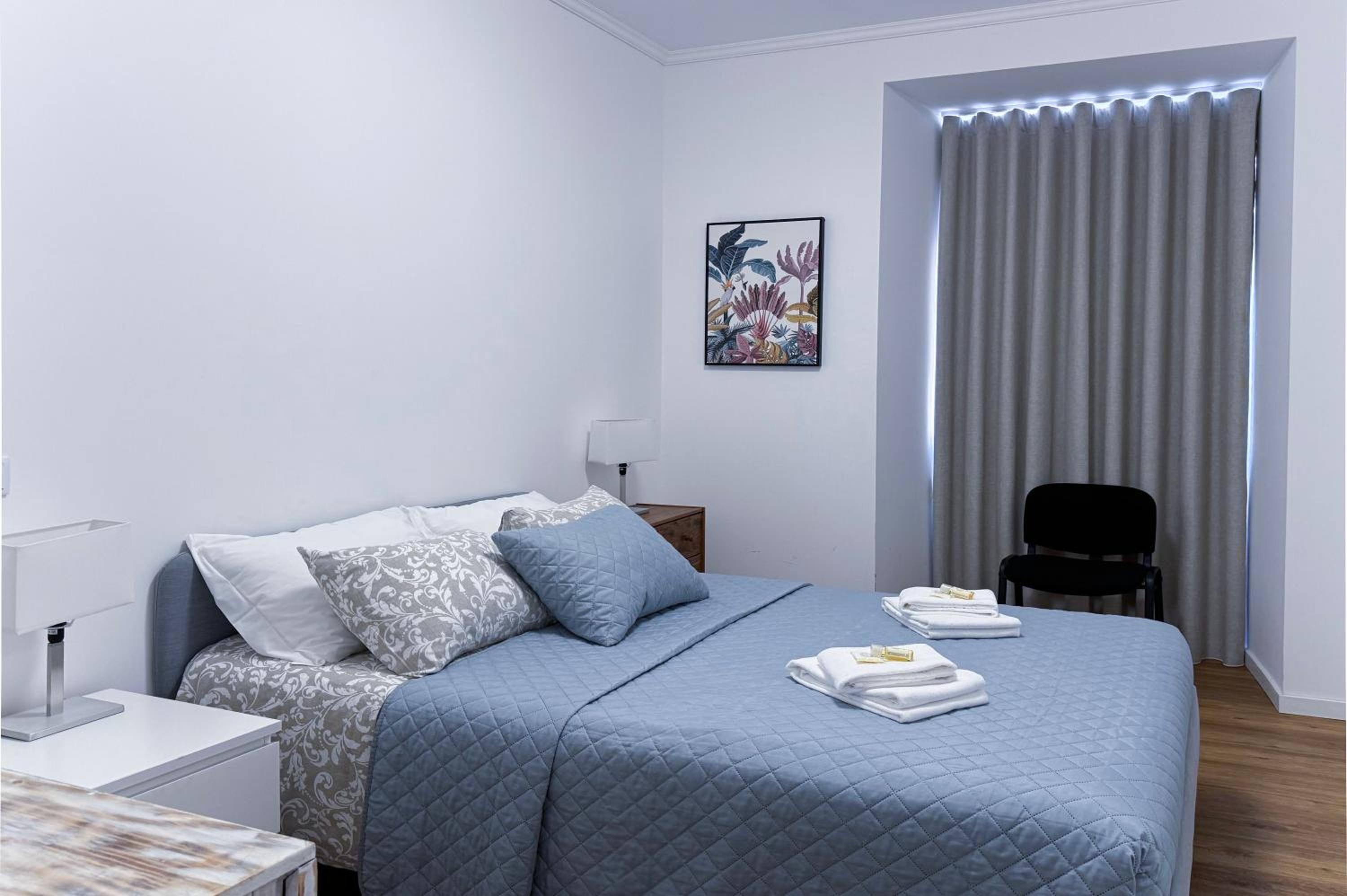 Three-Bedroom Apartment - Photo 3