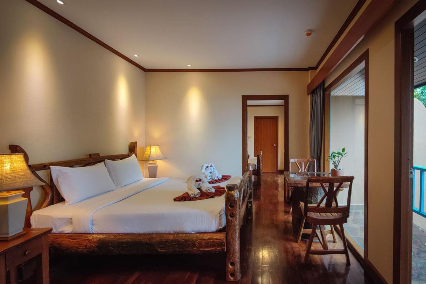 Family Jacuzzi Suite - Photo 1