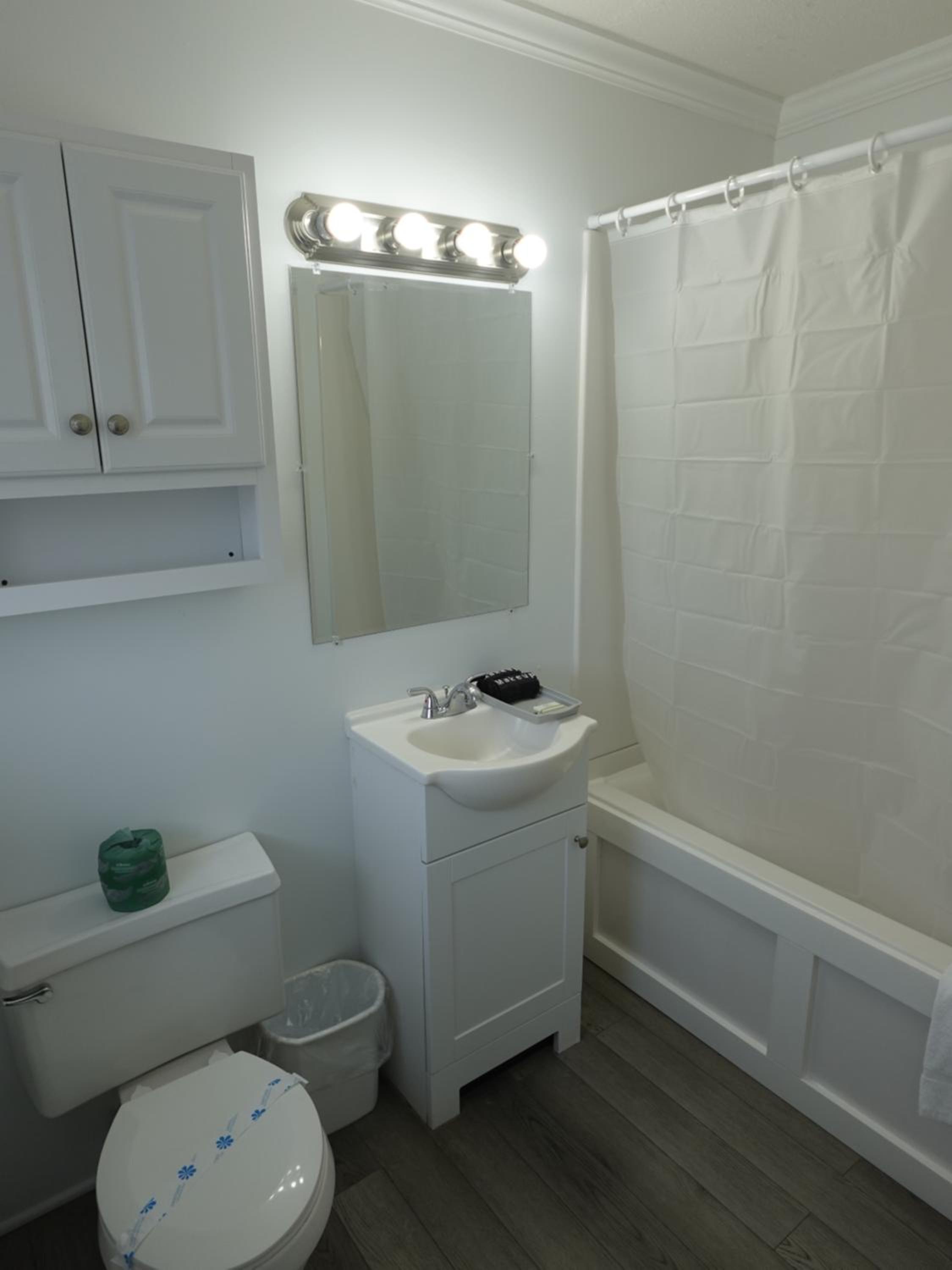 King Suite with Balcony photo 2