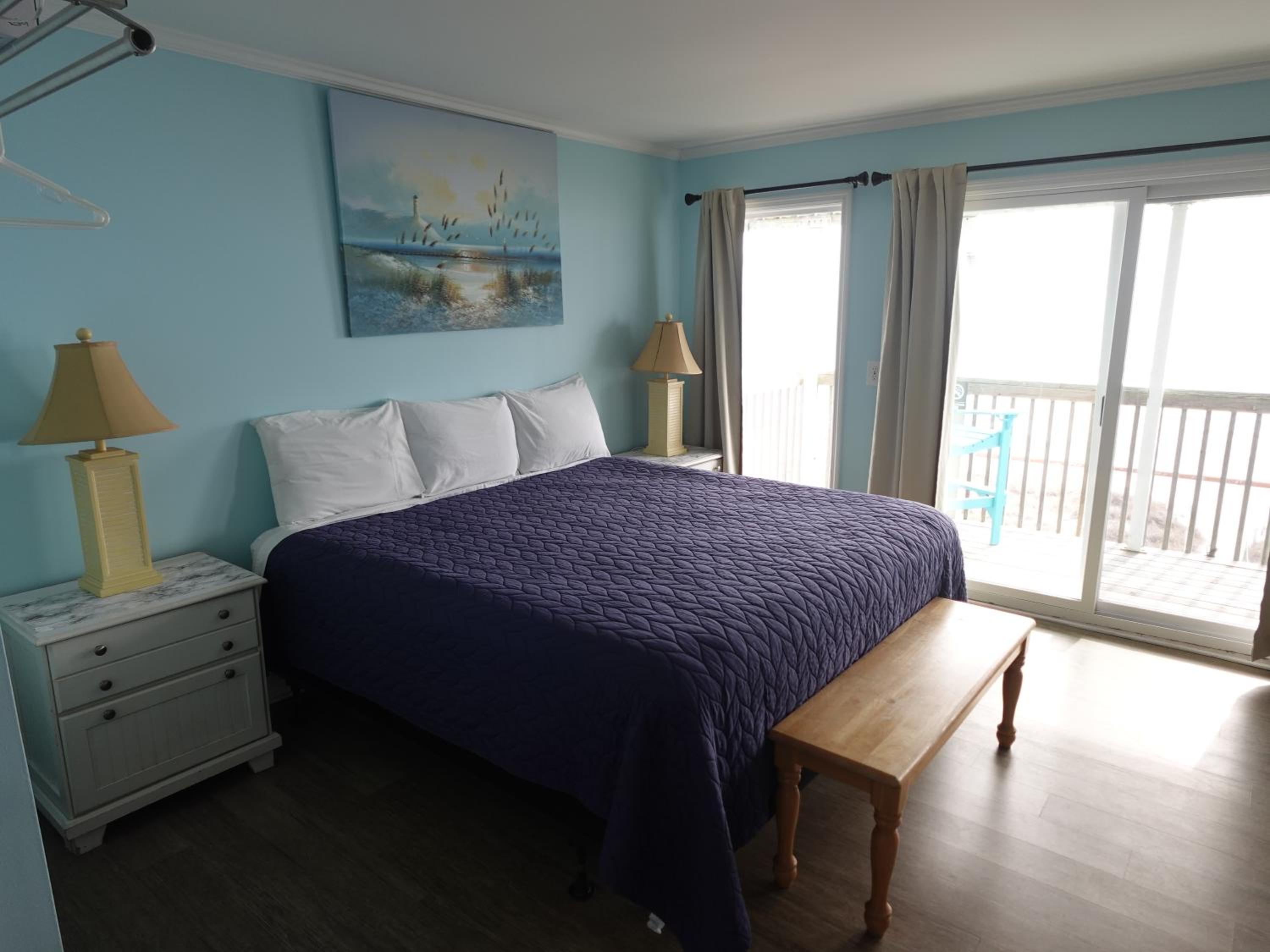 King Suite with Balcony photo 1