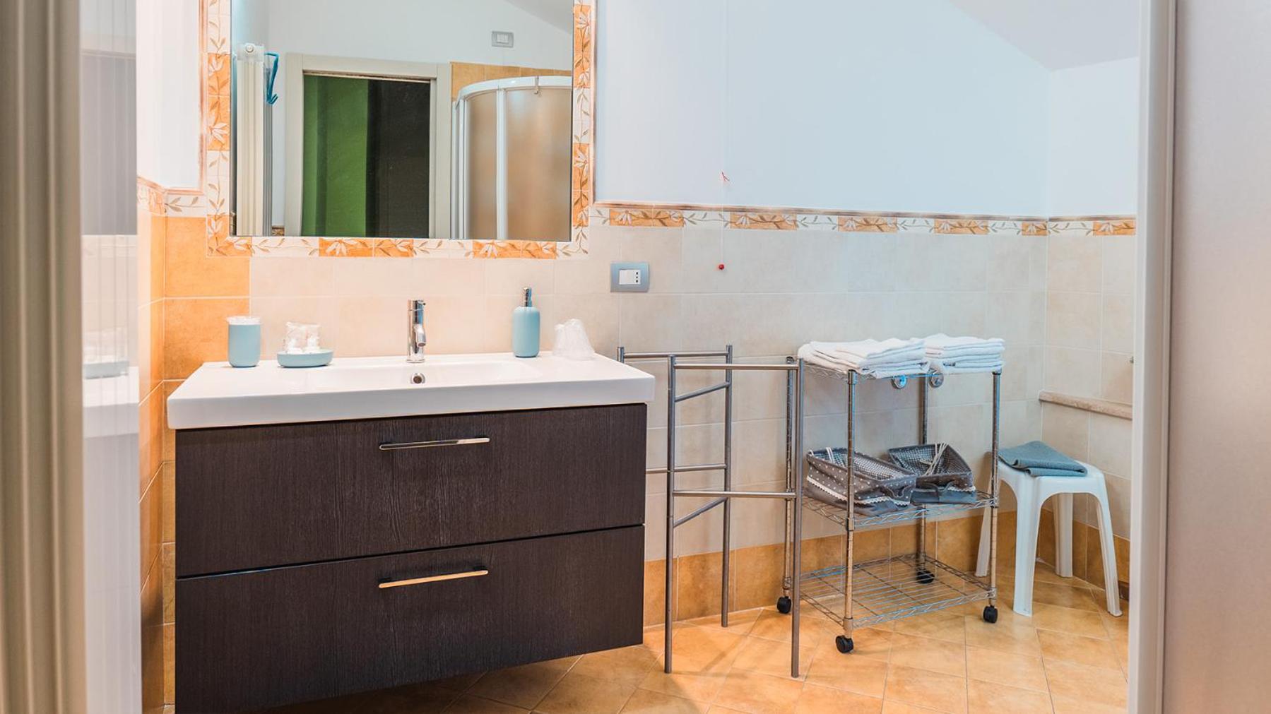 Double Room with Private External Bathroom photo 2