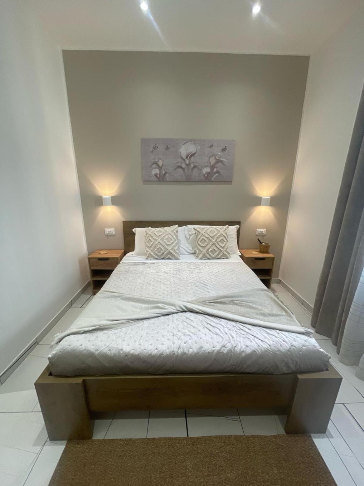 Double Room - Photo 1