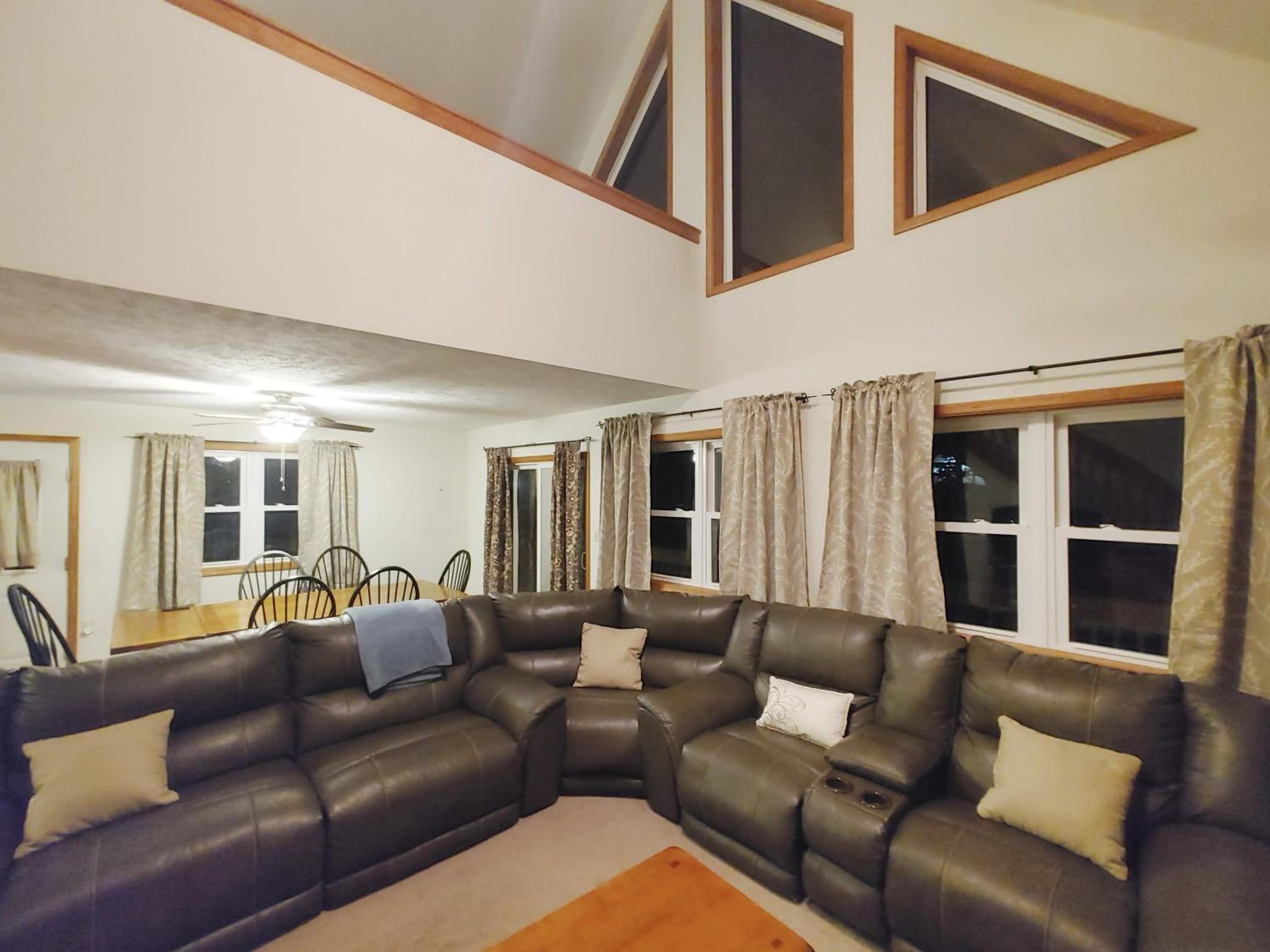 Three-Bedroom Chalet photo 3