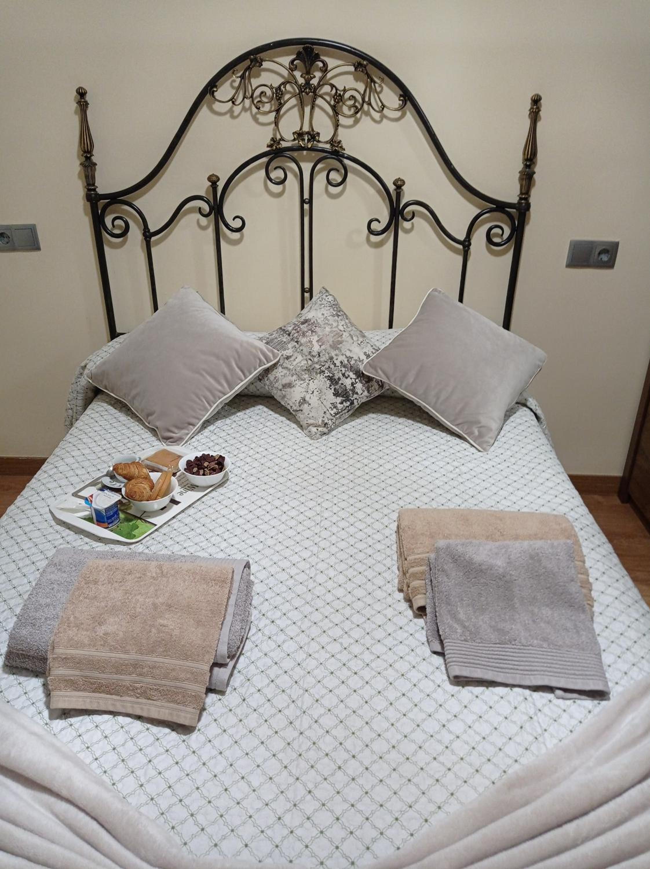 Three-Bedroom Apartment - Photo 85