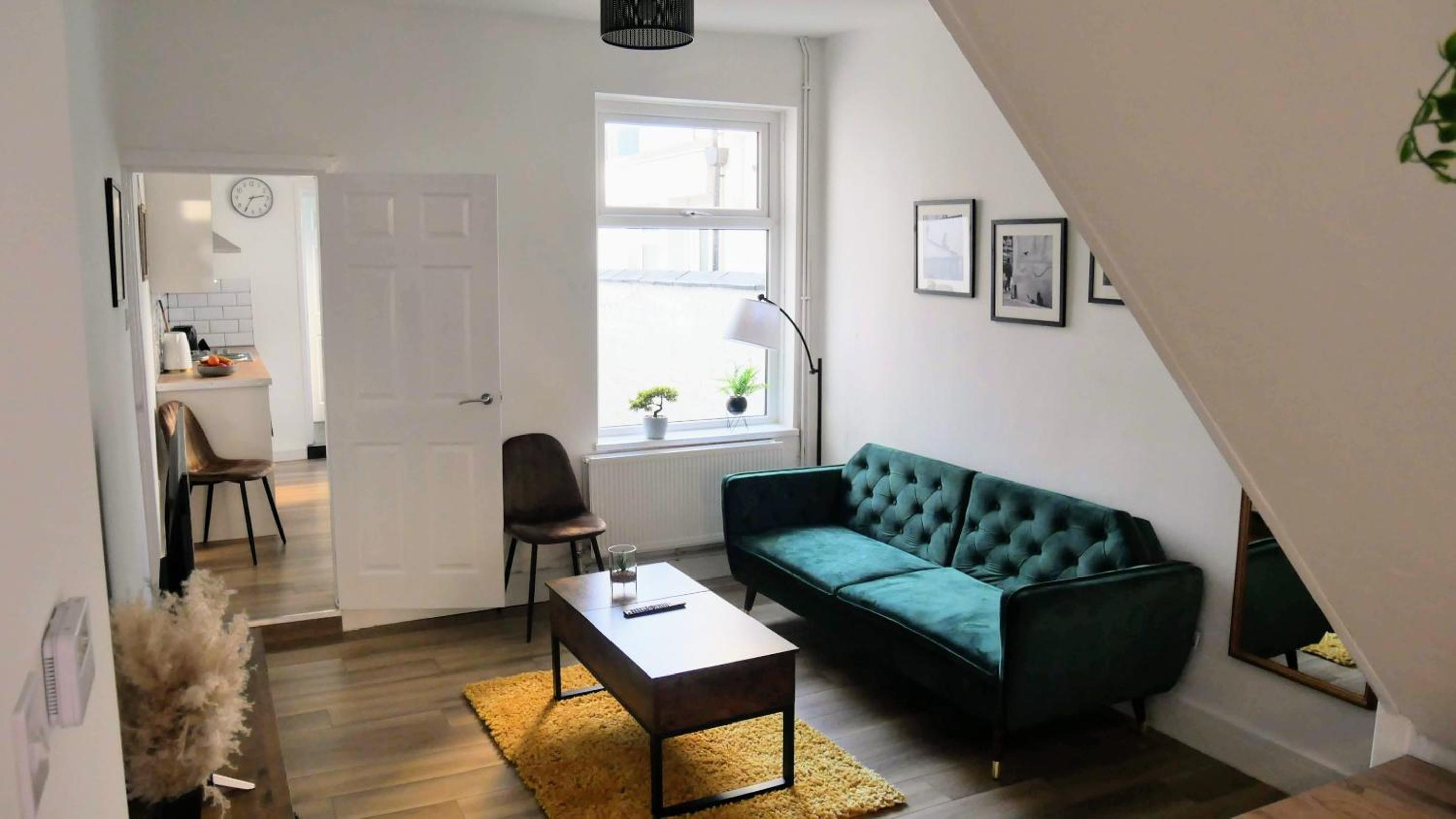 Three-Bedroom House photo 2