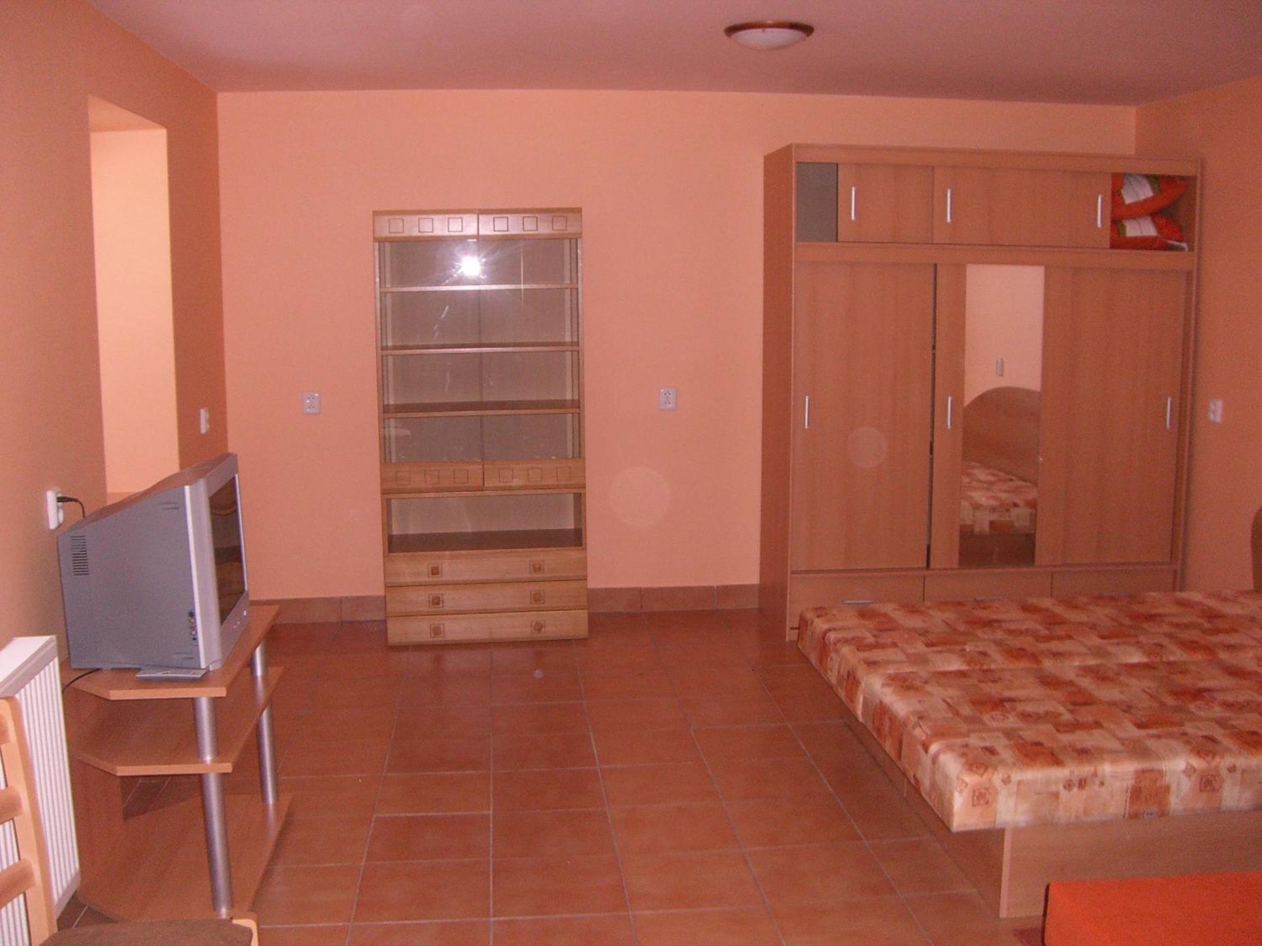 Two-Bedroom Apartment - Photo 17