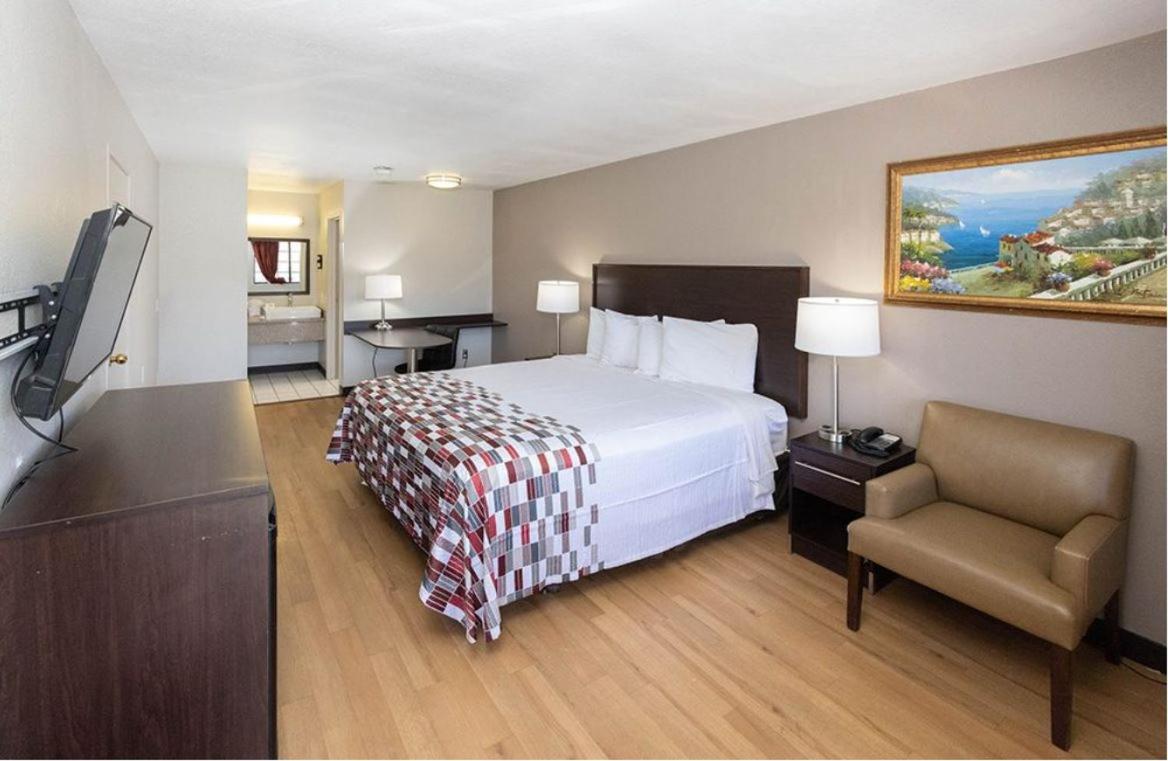 Superior King Room Smoke Free - Photo 1