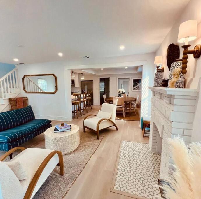 Four-Bedroom House photo 2