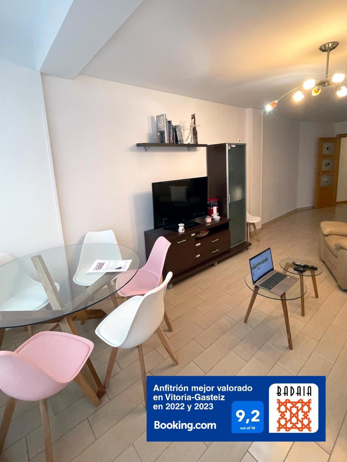 Three-Bedroom Apartment photo 2