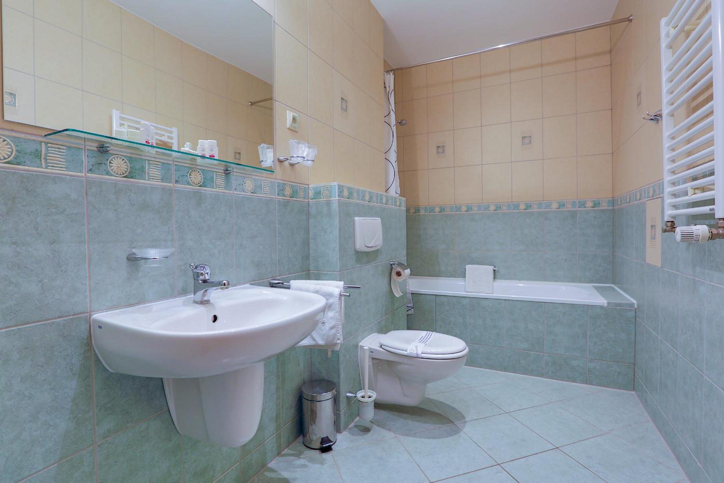 Studio (2 Adults) - Photo 4