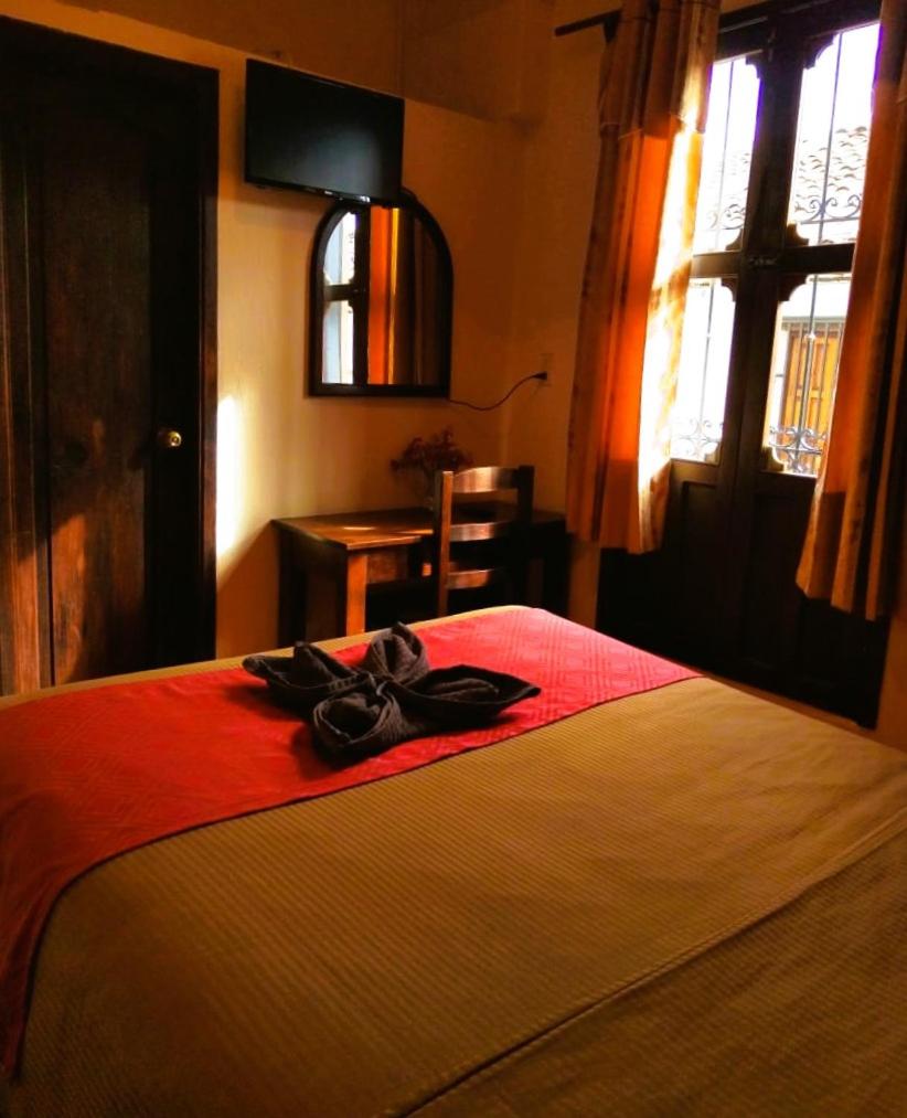 Double Room - Photo 11