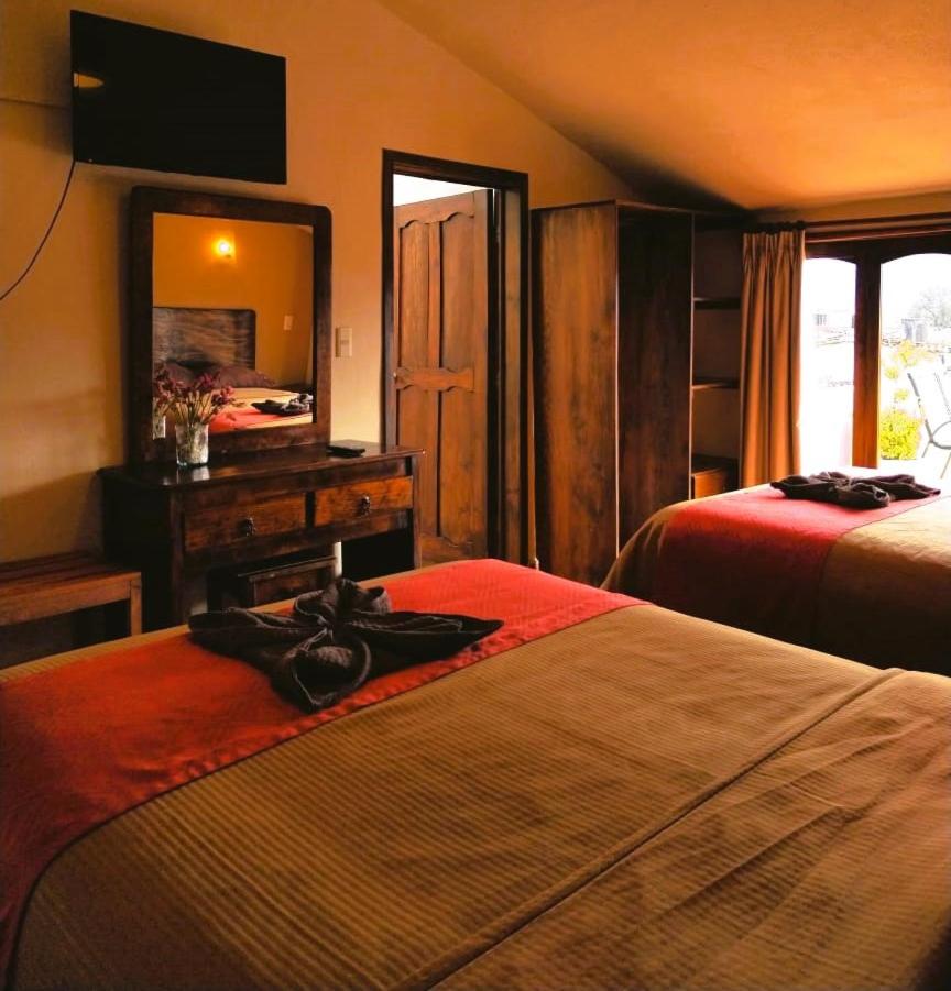 Double Room with Two Double Beds - Photo 5