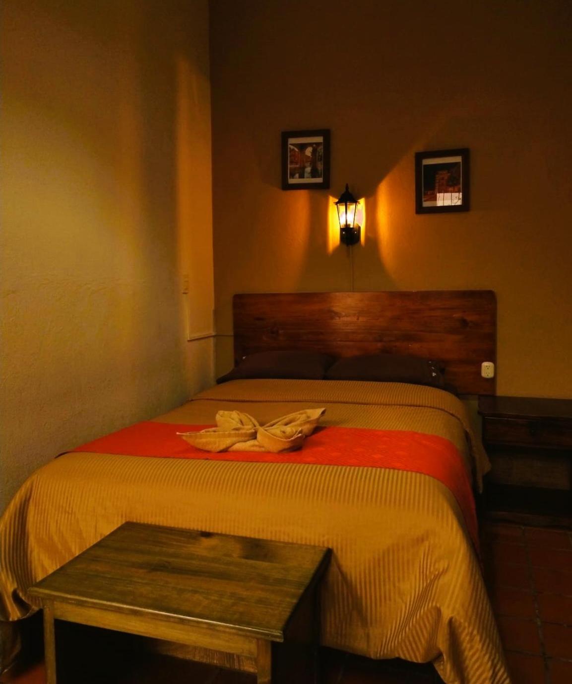 Double Room - Photo 8