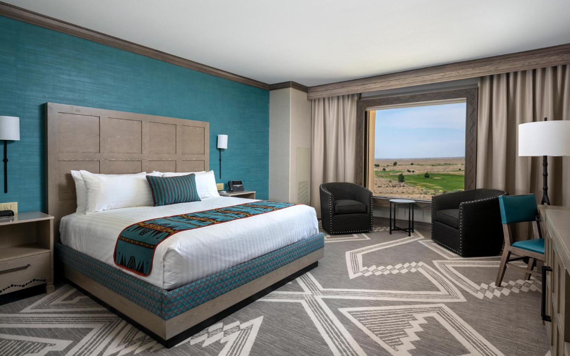 Deluxe King Room photo 2