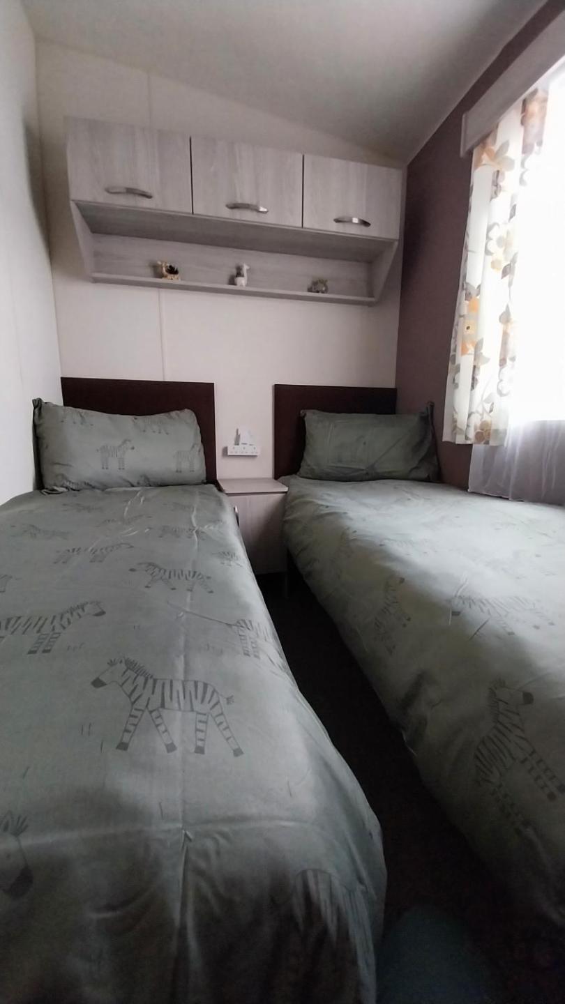 Mobile Home photo 1
