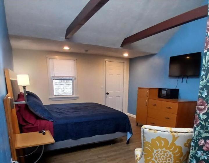 Deluxe King Room photo 3