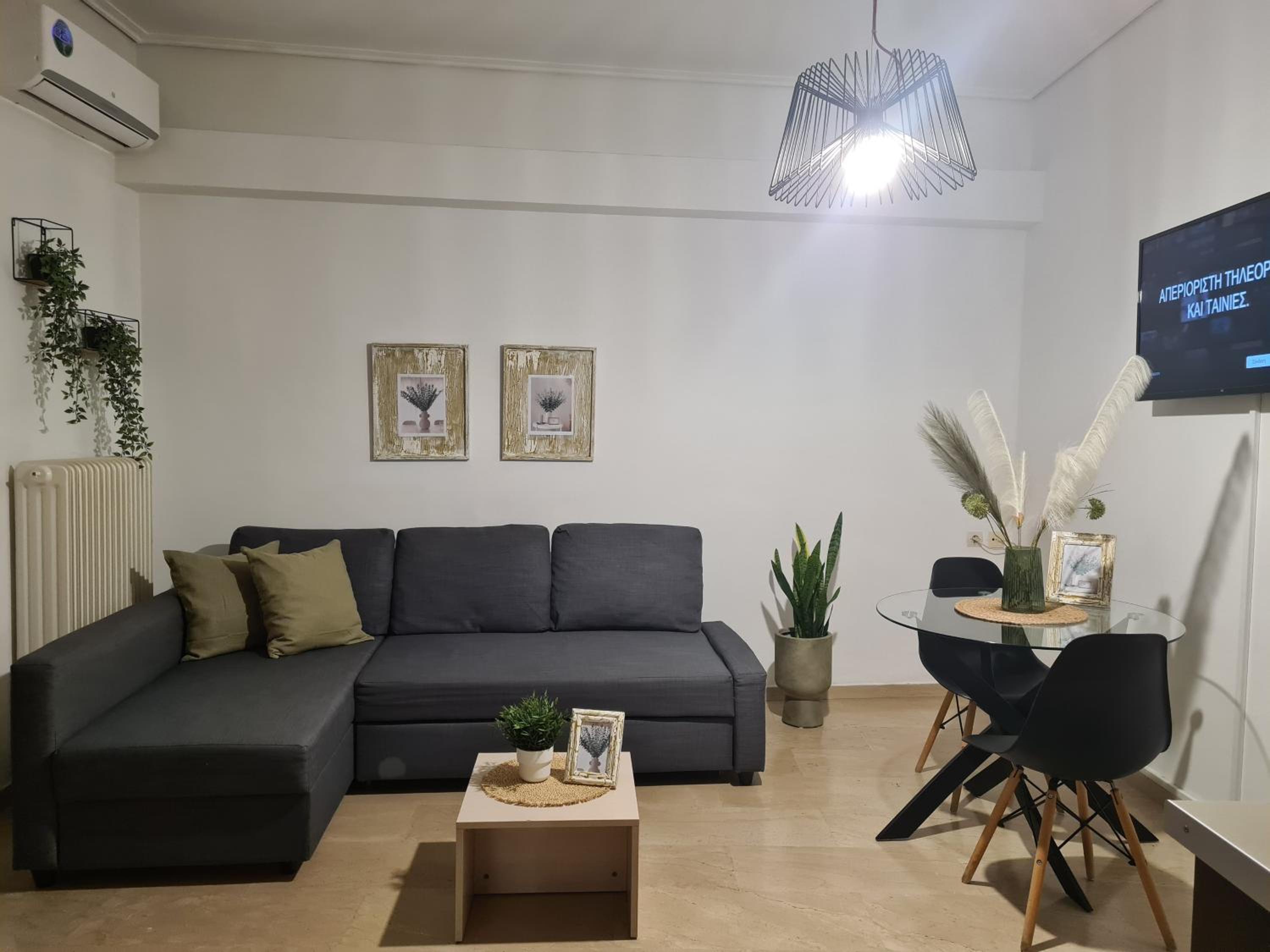 One-Bedroom Apartment - Photo 9