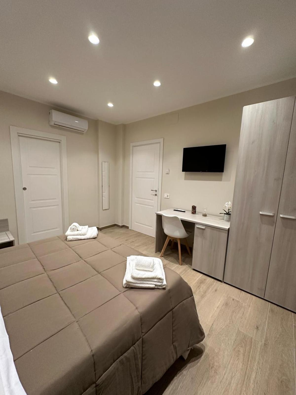 Double or Twin Room photo 1