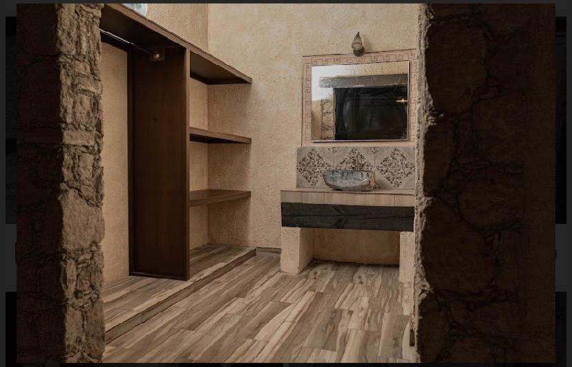 Deluxe Apartment photo 3