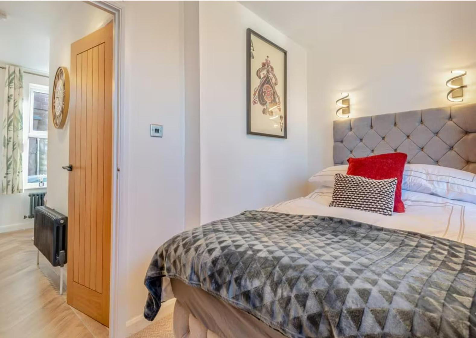 Two-Bedroom House photo 1