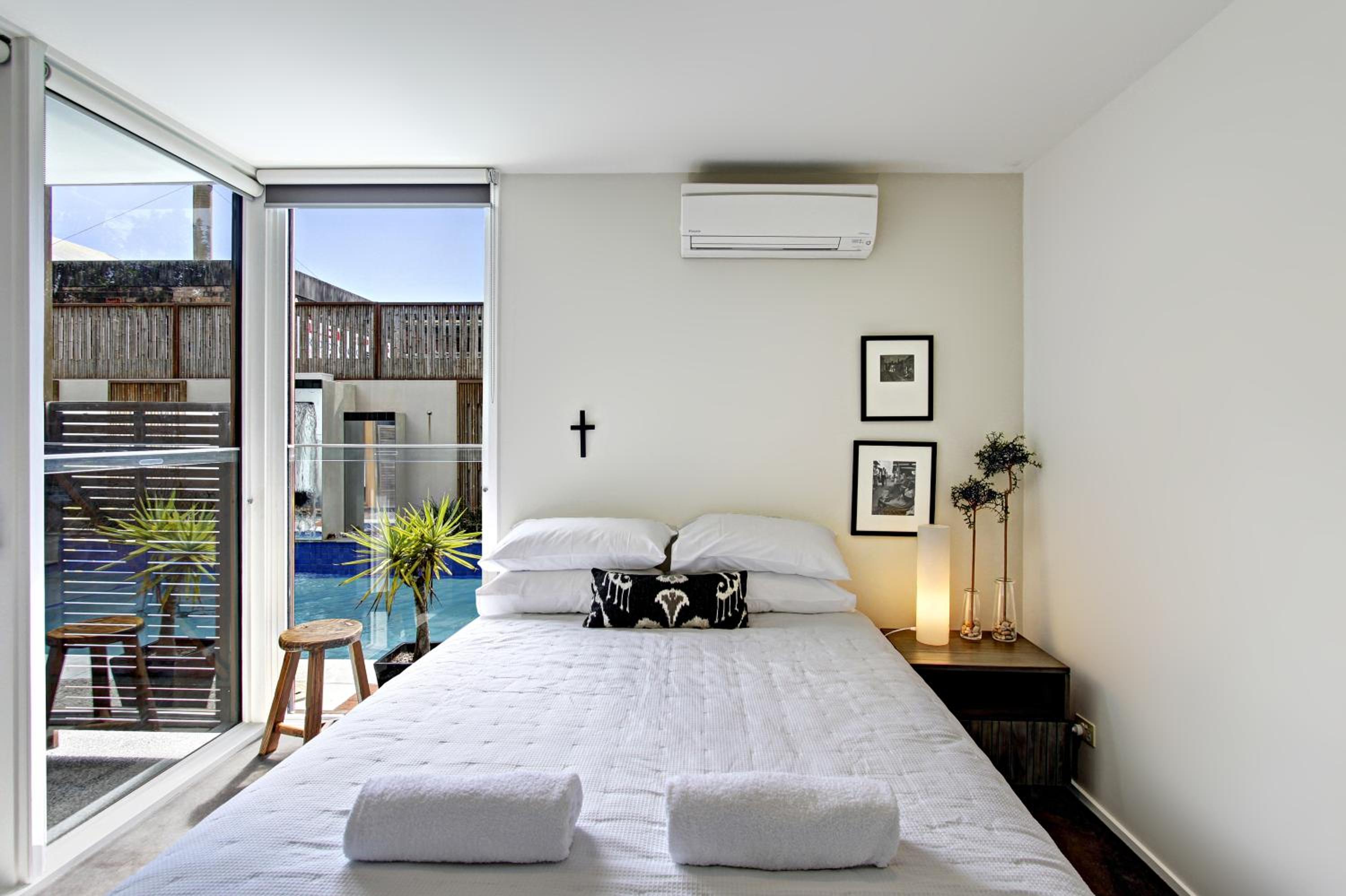 Three Bedroom Apartment with Pool View - Butter Factory #2 photo 2