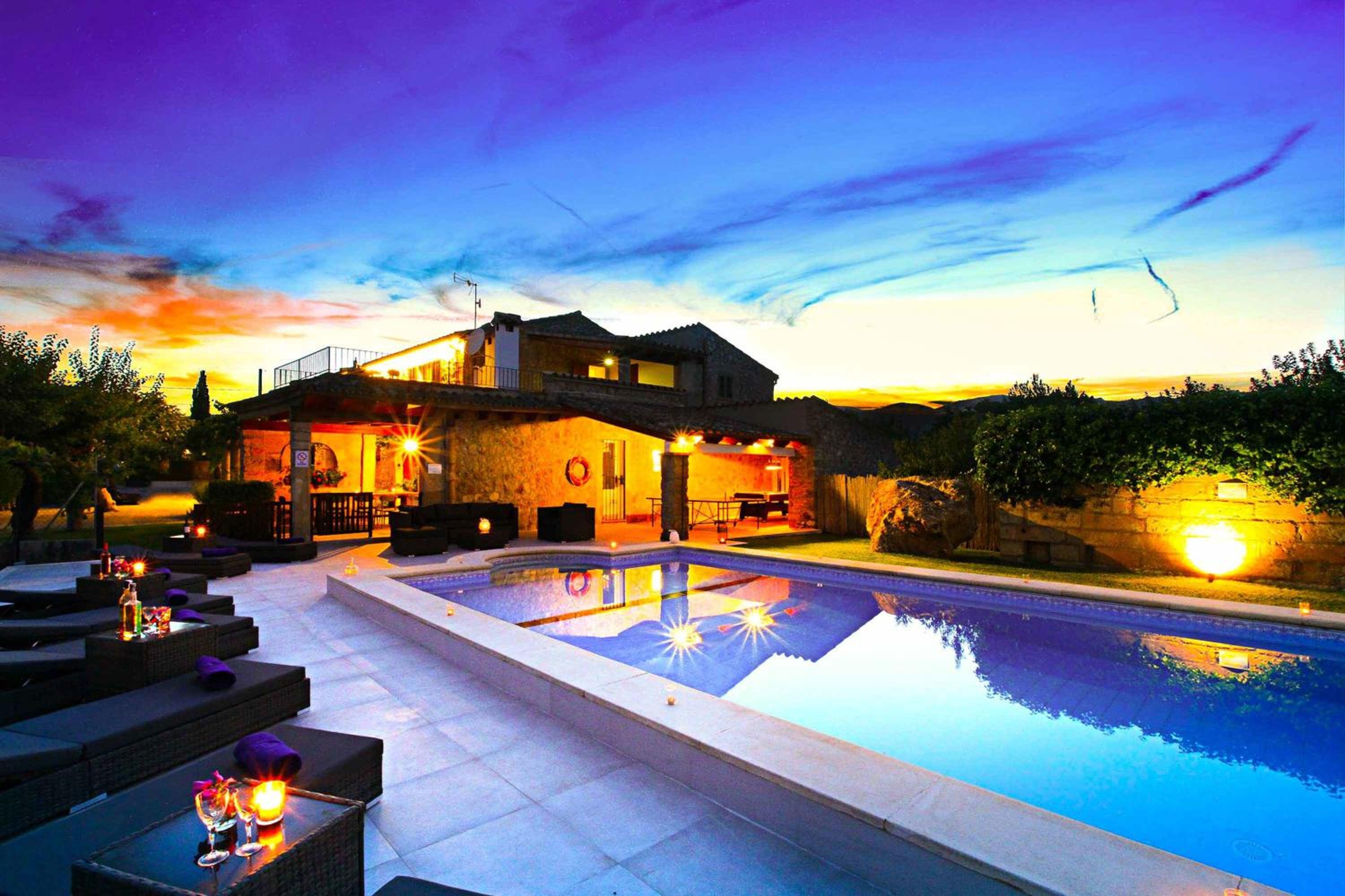 Villa de cinco habitaciones