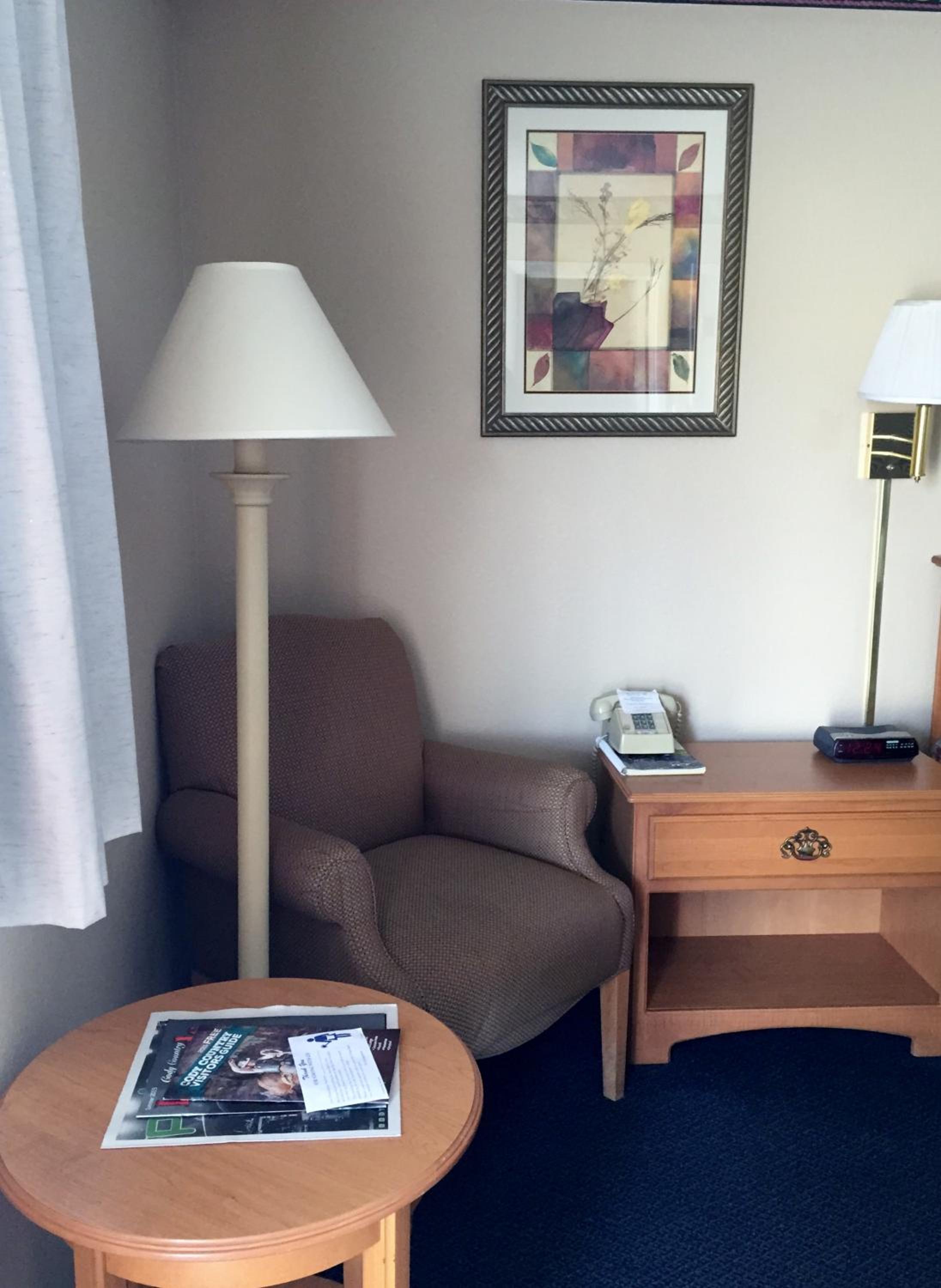Queen Room - Photo 18