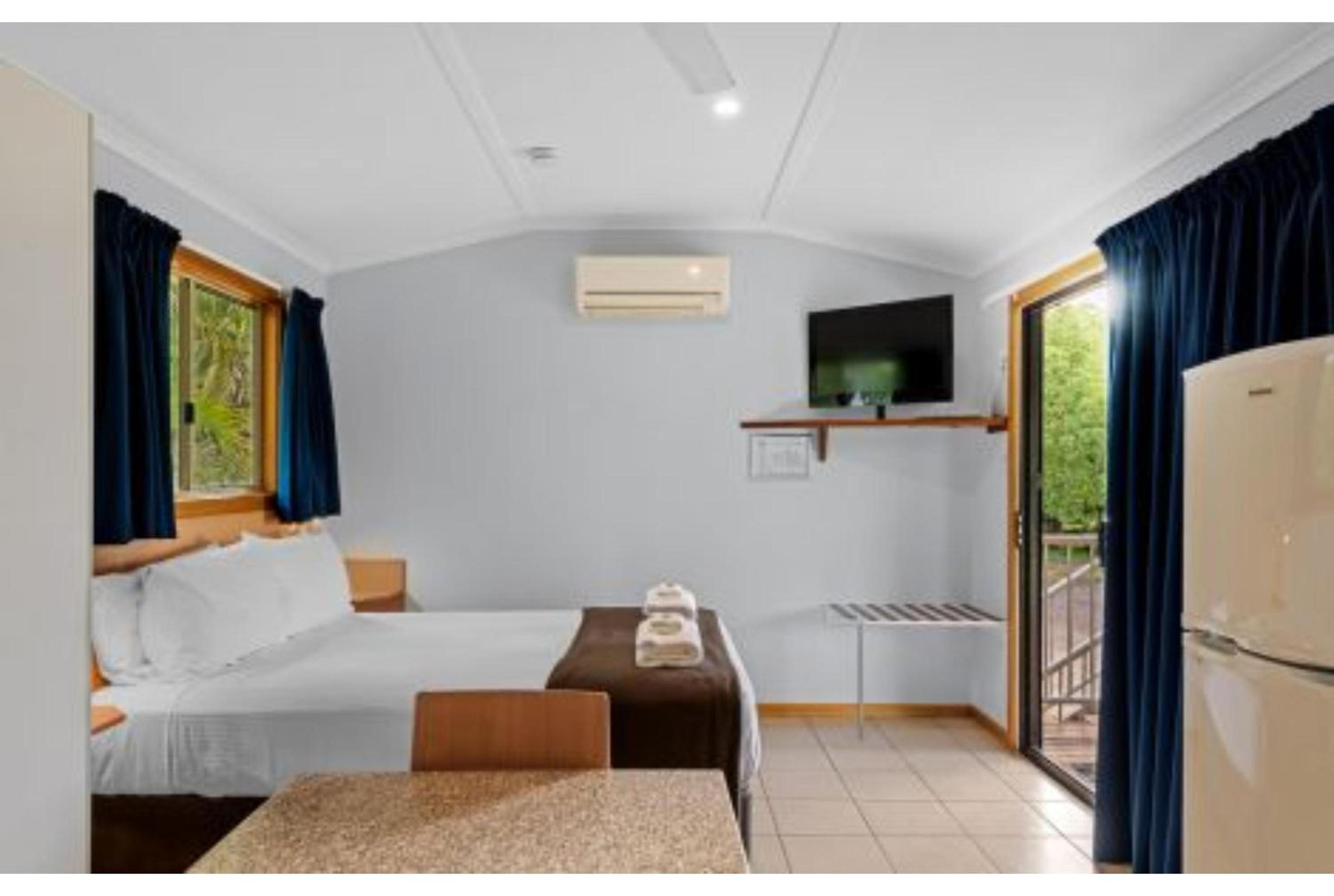 Standard Studio Cabin - Sleeps 2 - Photo 1
