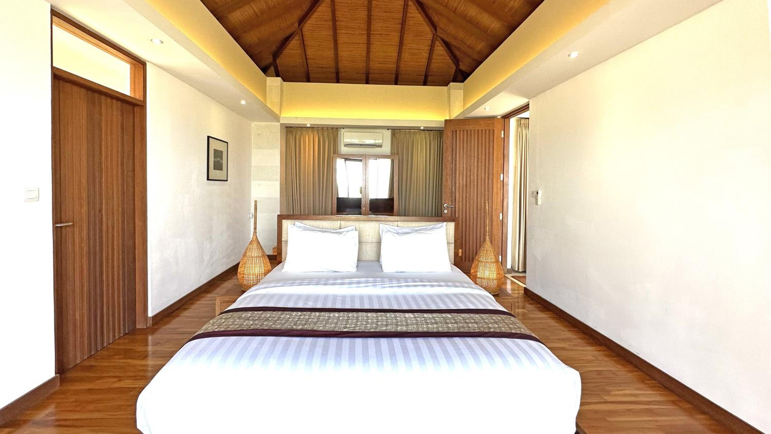 Villa With Sea View - Photo 10