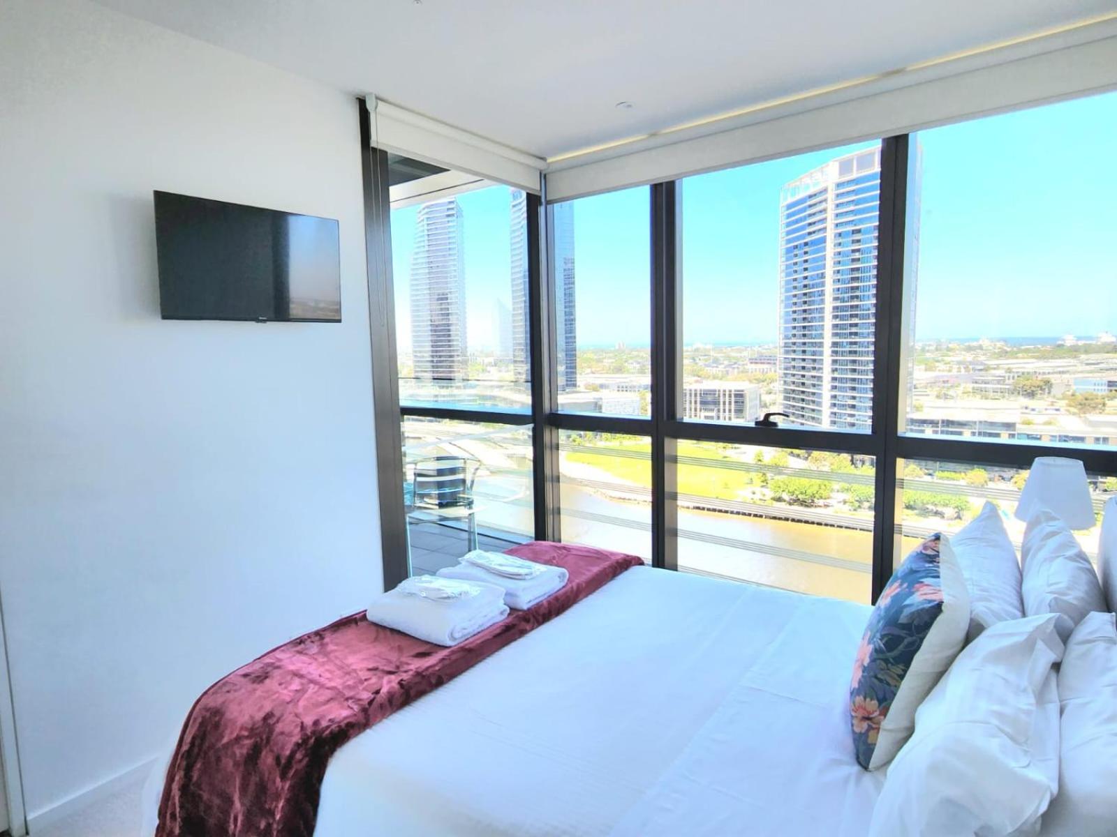 Signature 1 Bedroom Collection - Photo 14