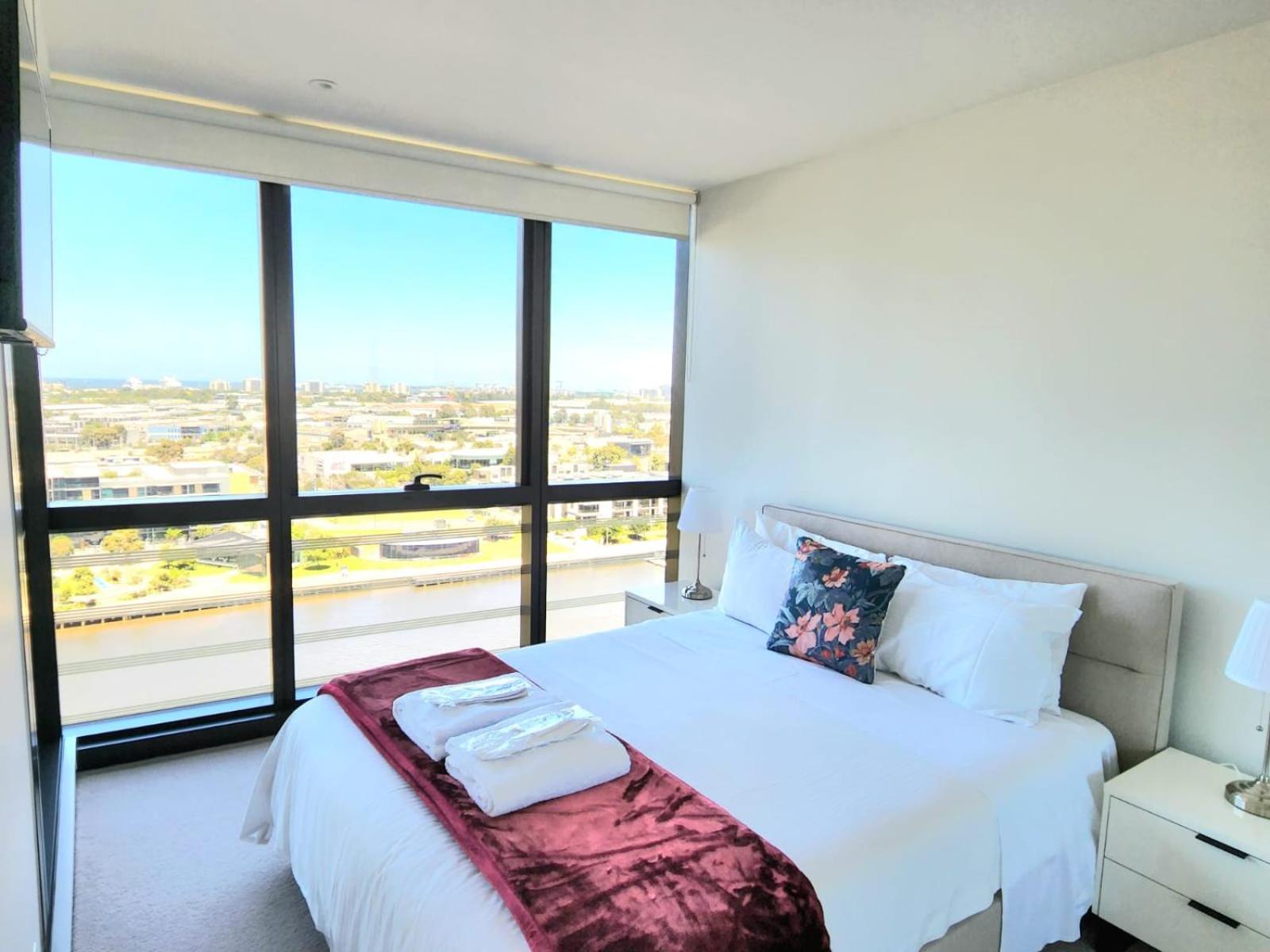 Signature 1 Bedroom Collection - Photo 15