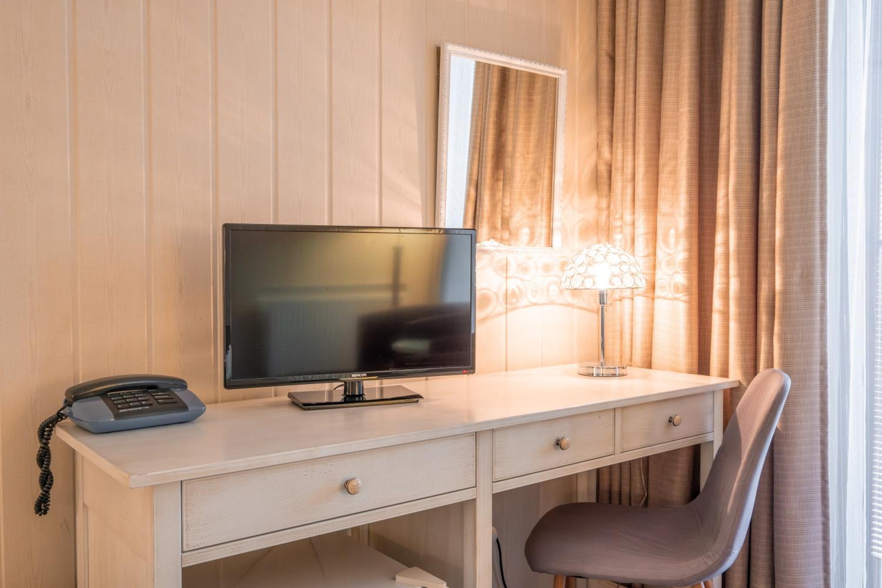 Triple Room with Balcony and Wellness Access photo 3