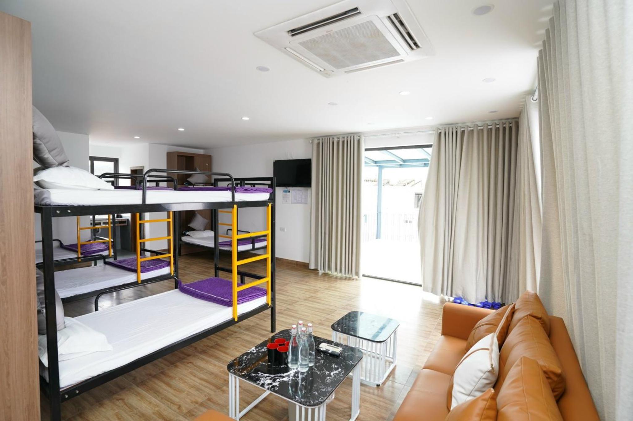 8-Bed Mixed Dormitory Room