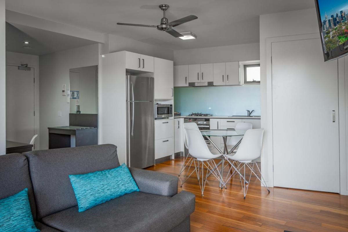 Two-Bedroom Apartment - Photo 16