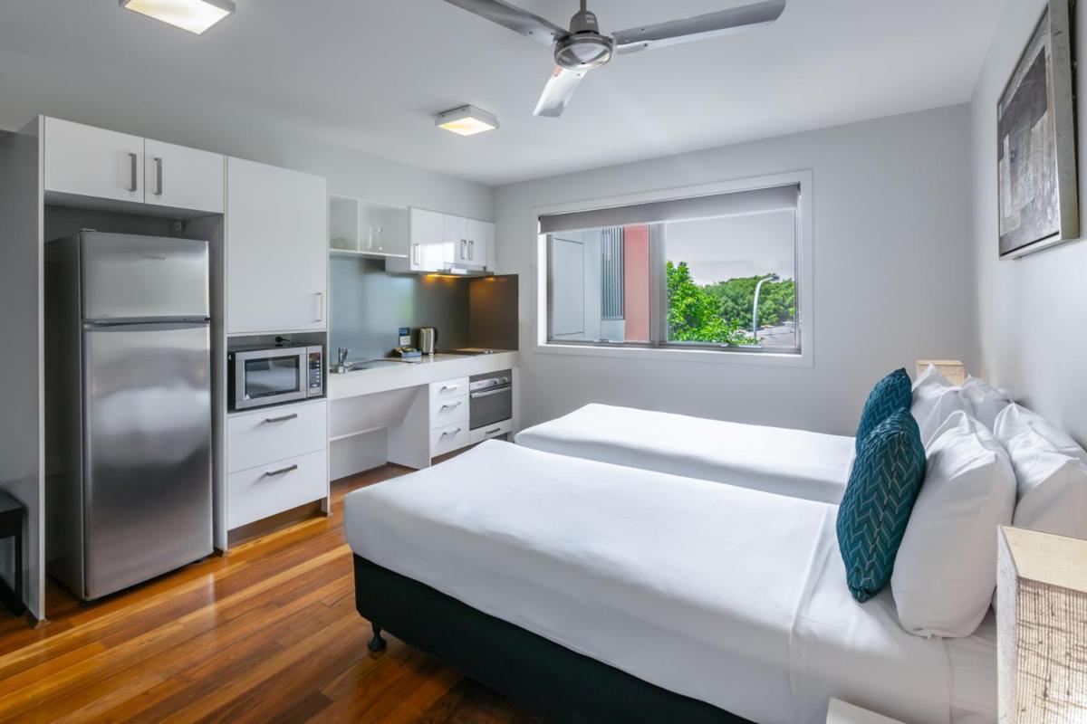Studio Apartment Accessible - Photo 8