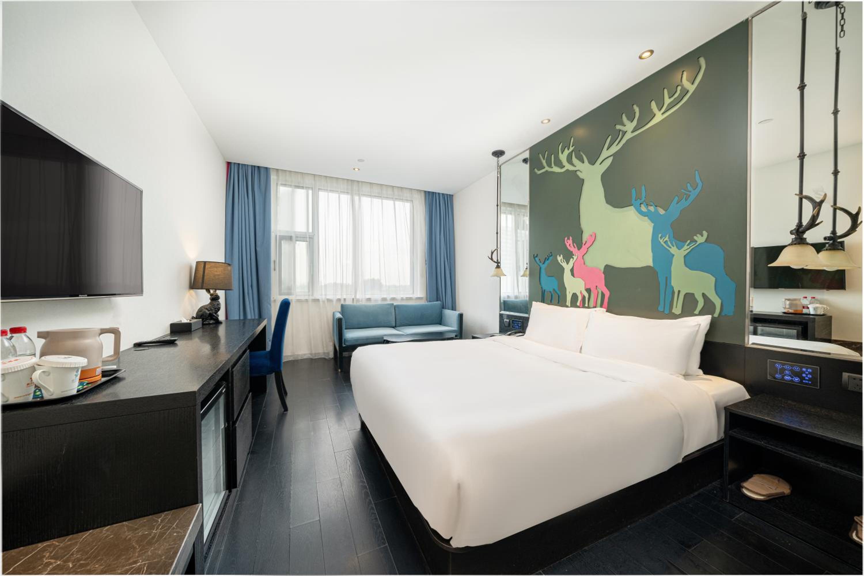Queen Room with Garden View