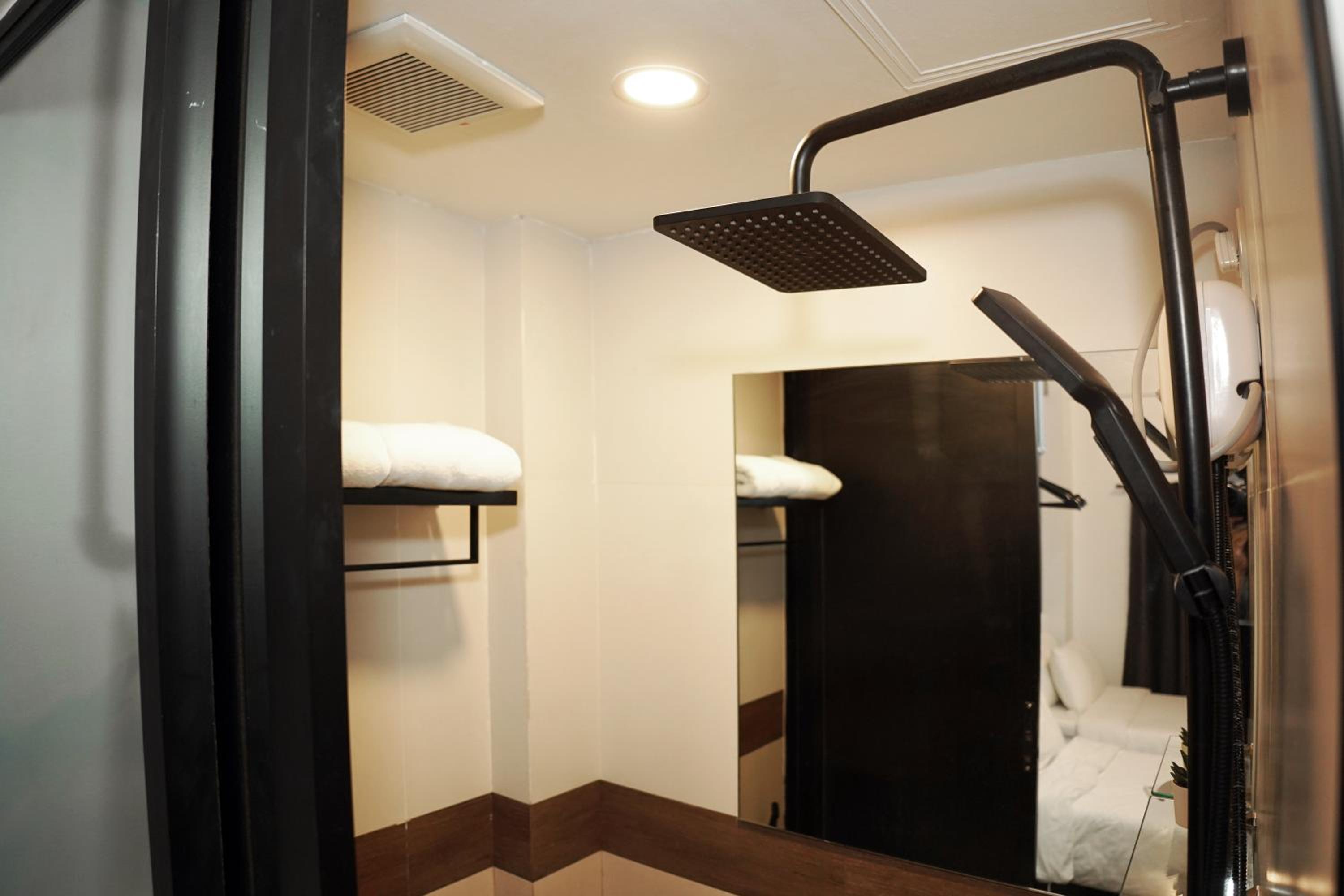 Deluxe Twin Room - Photo 5