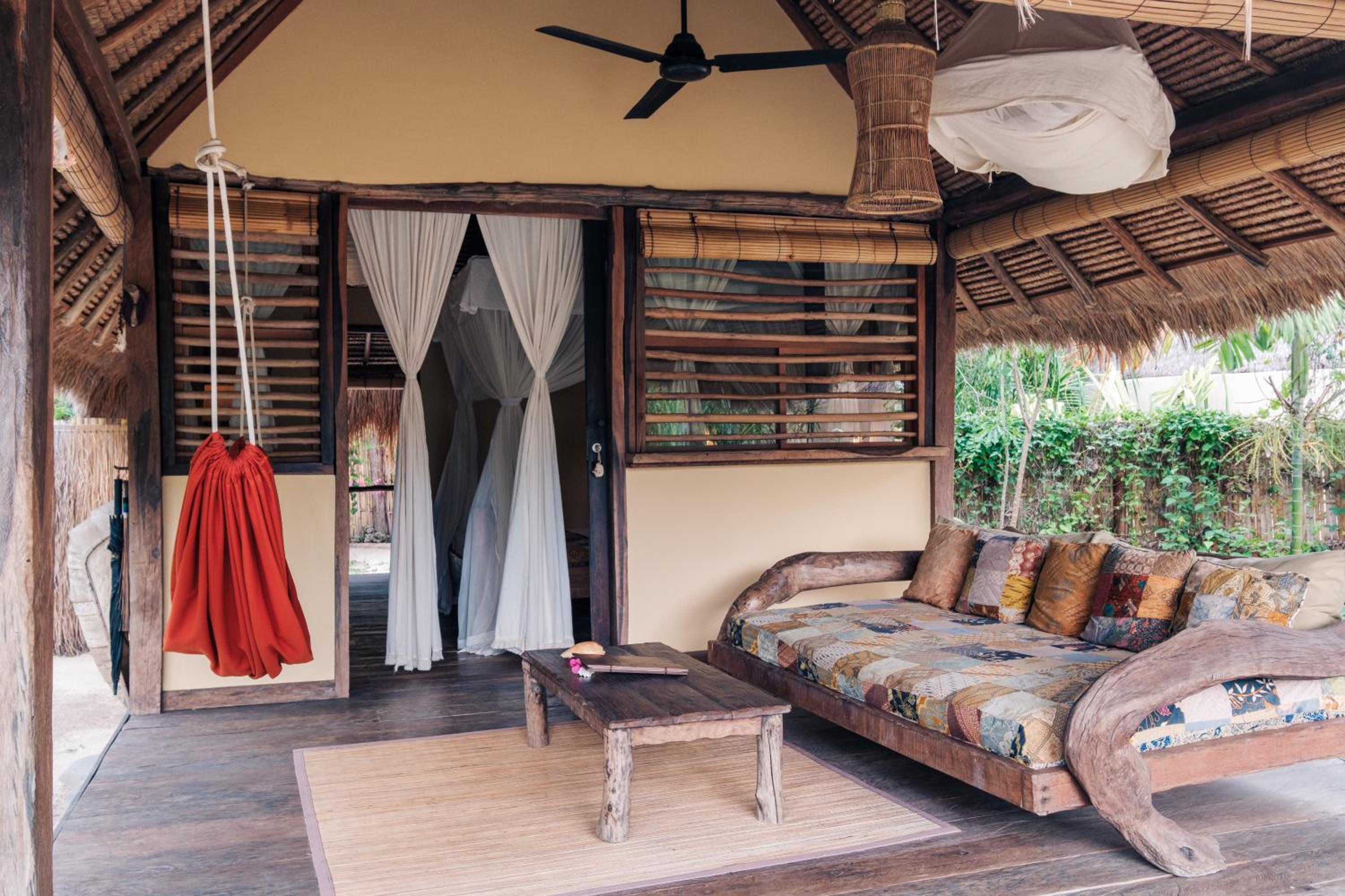 Bungalow With Sea View With Free Return Boat From Kepo Harbour To Gili Asahan