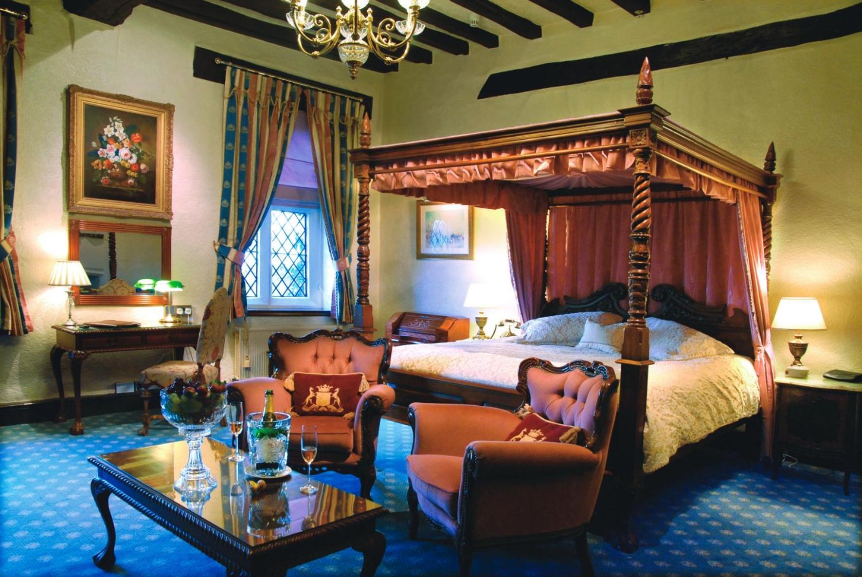 Deluxe Suite - Photo 2