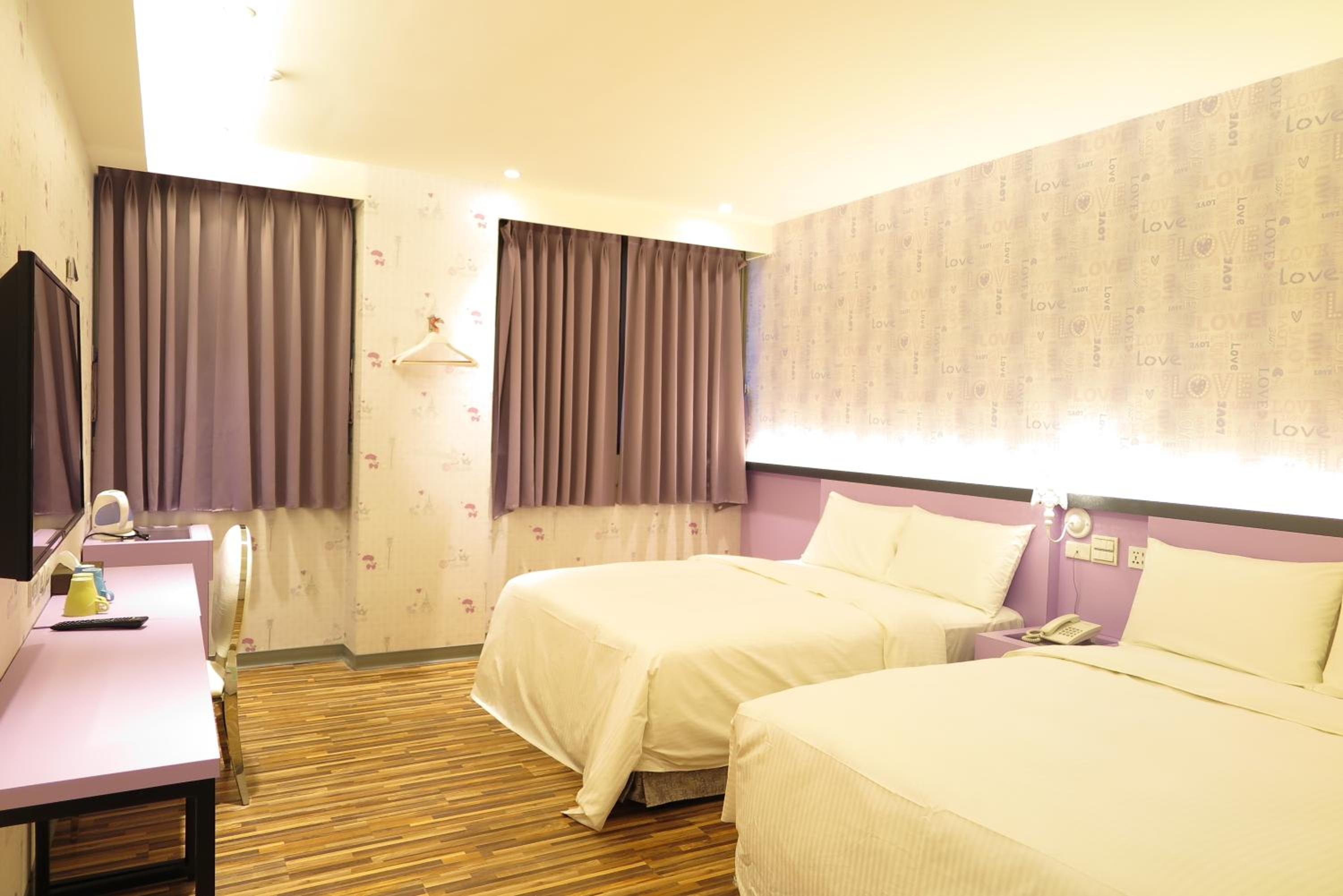 Deluxe Quadruple Room