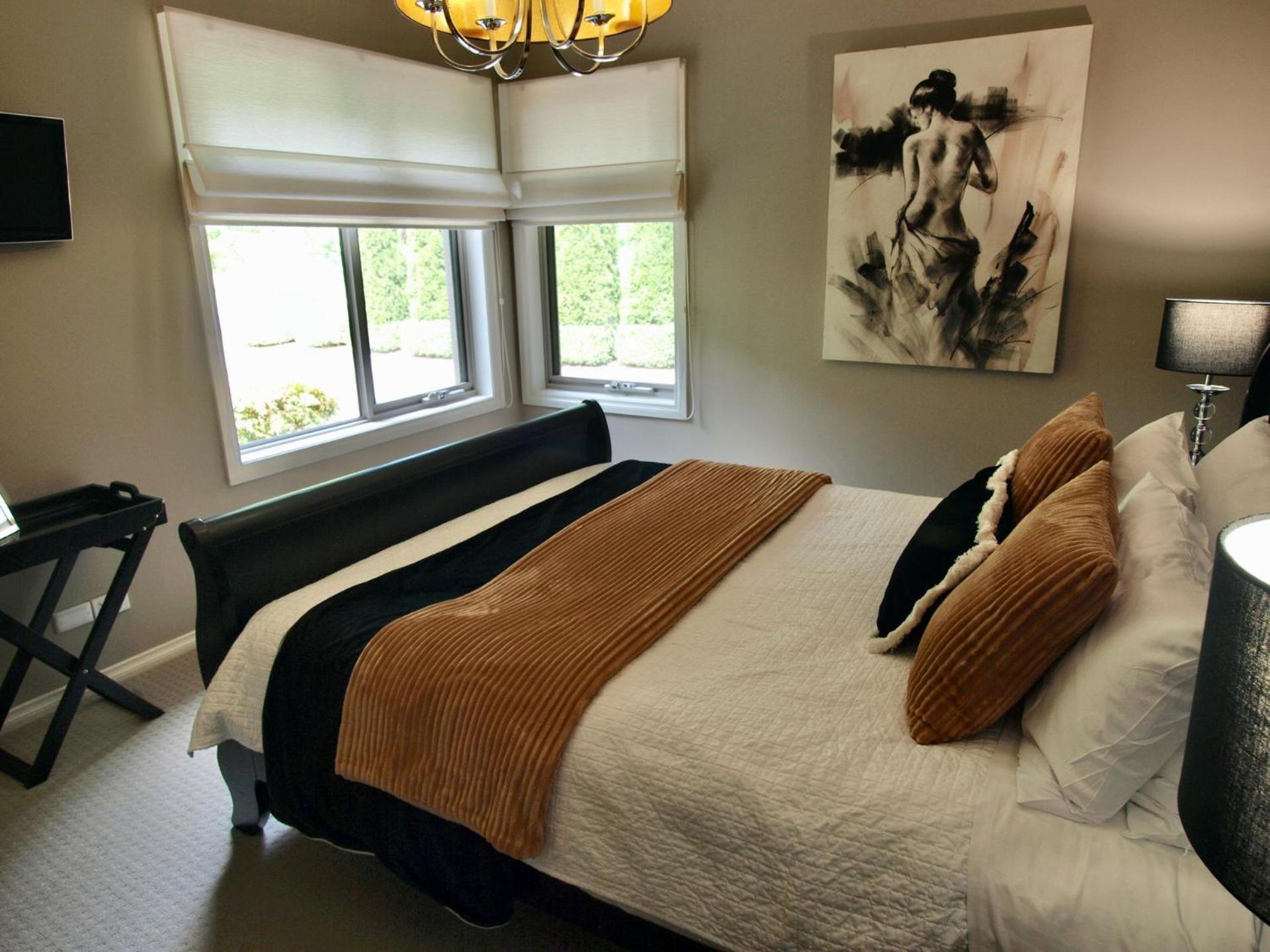 Four-Bedroom House photo 2