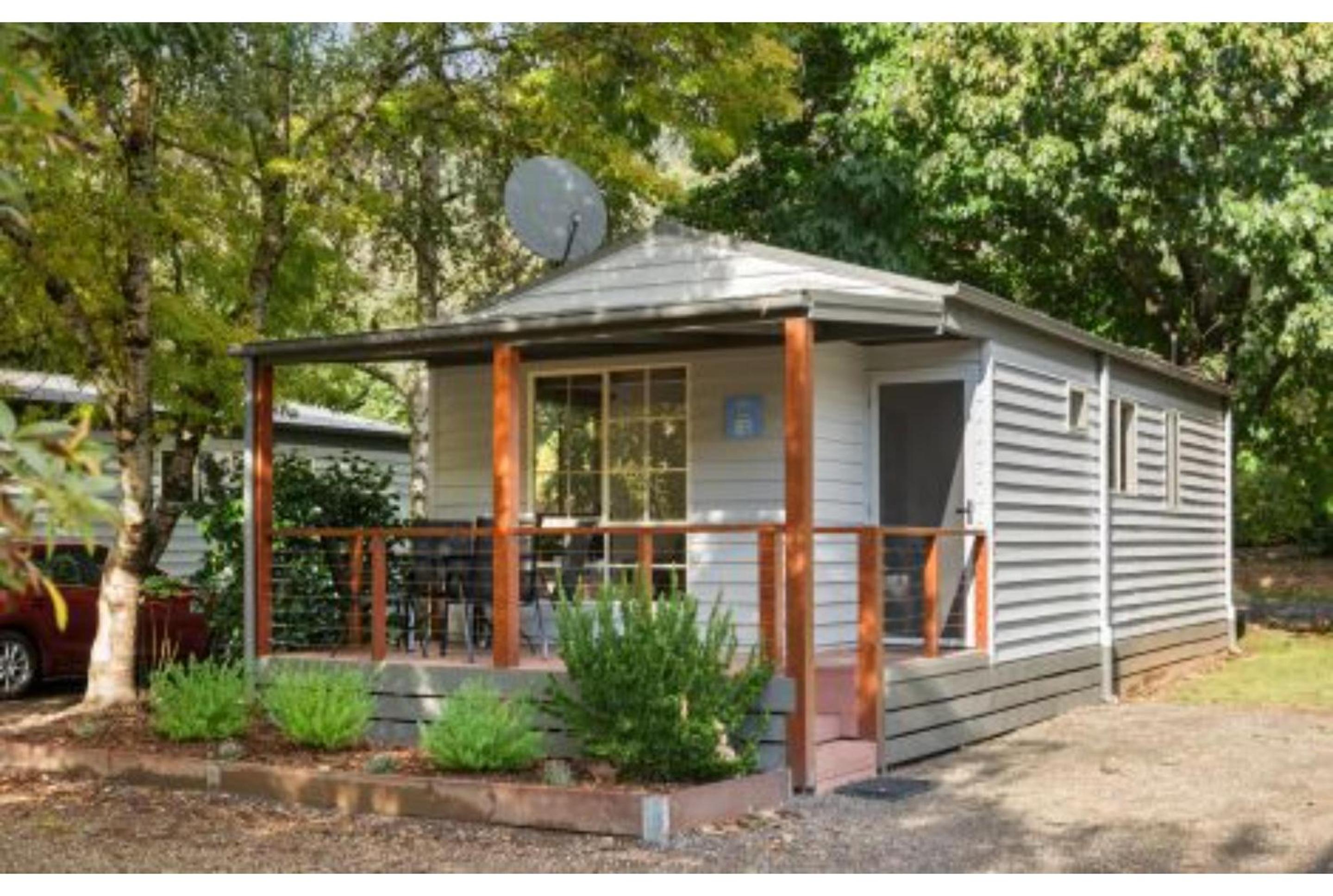 Standard Two-Bedroom Cabin photo 2
