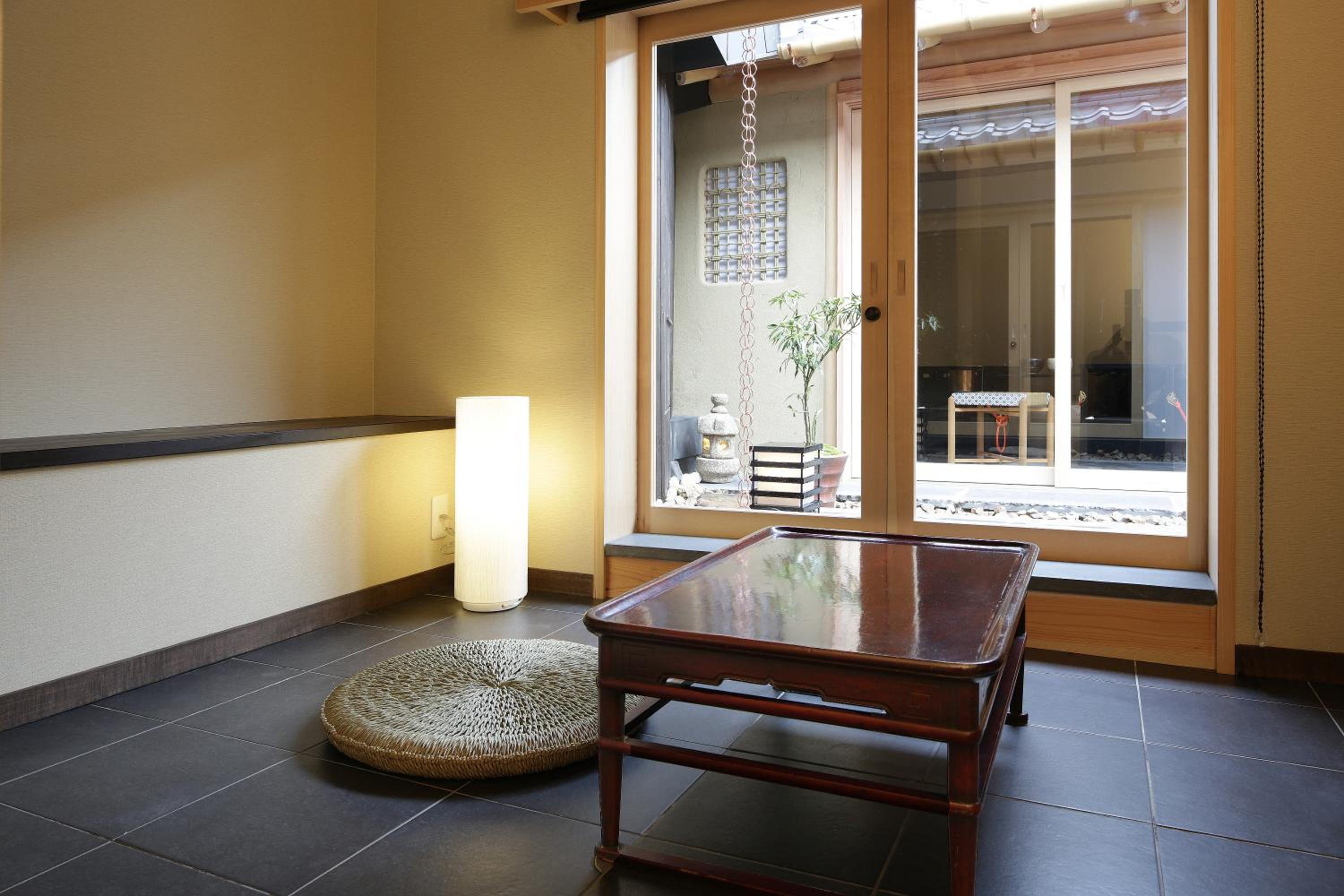 Japanese-Style Twin Room with Loft and Garden View photo 3