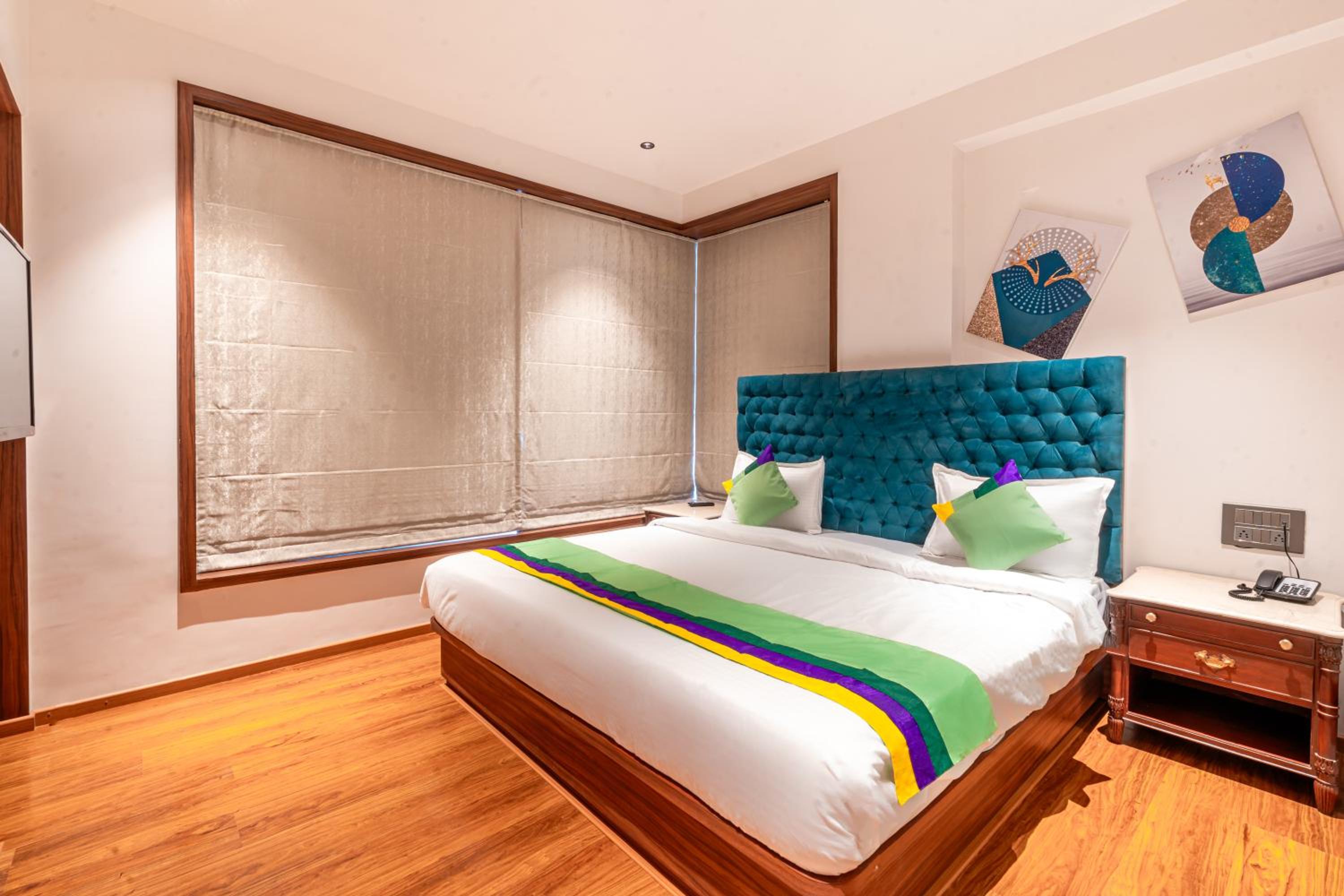 Premium Room with Separate Living Room